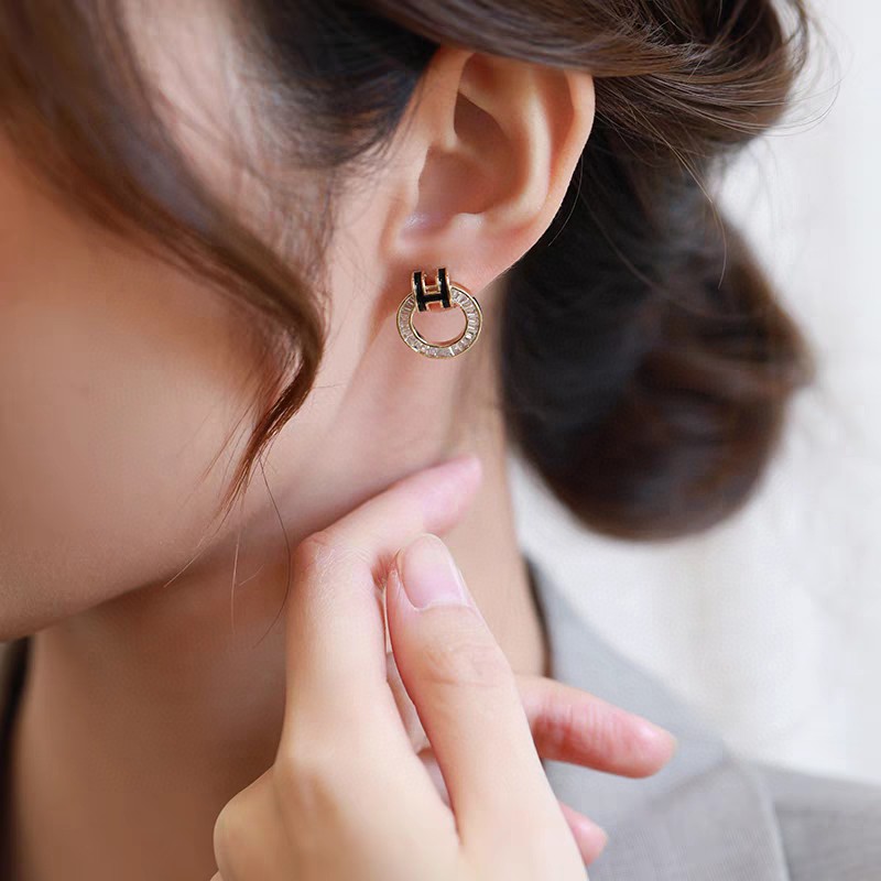 H**me5 H Earrings