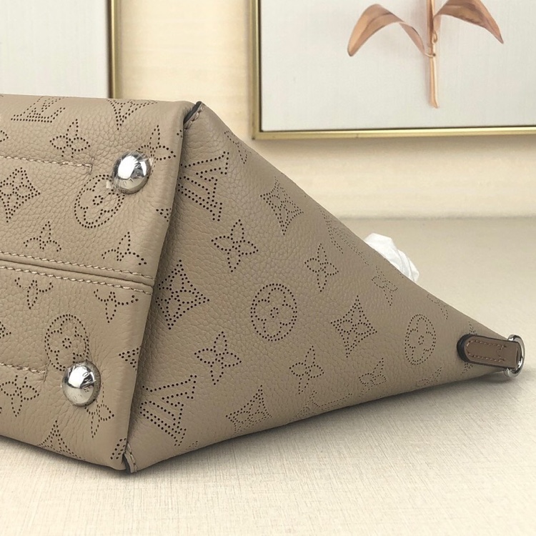 L0vis Vvtt0n Mahina Leather Hina PM