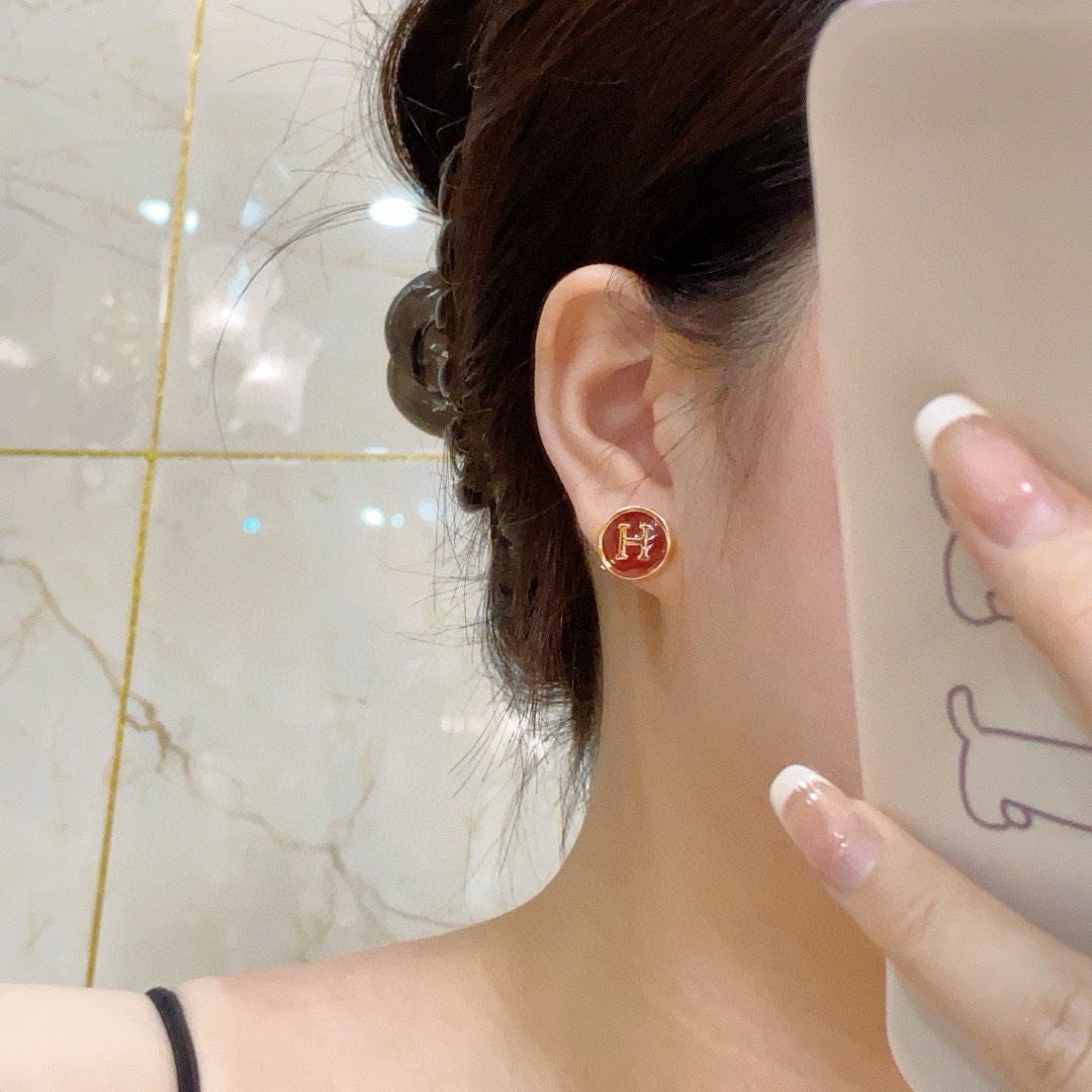H**me5 H Letter Earrings
