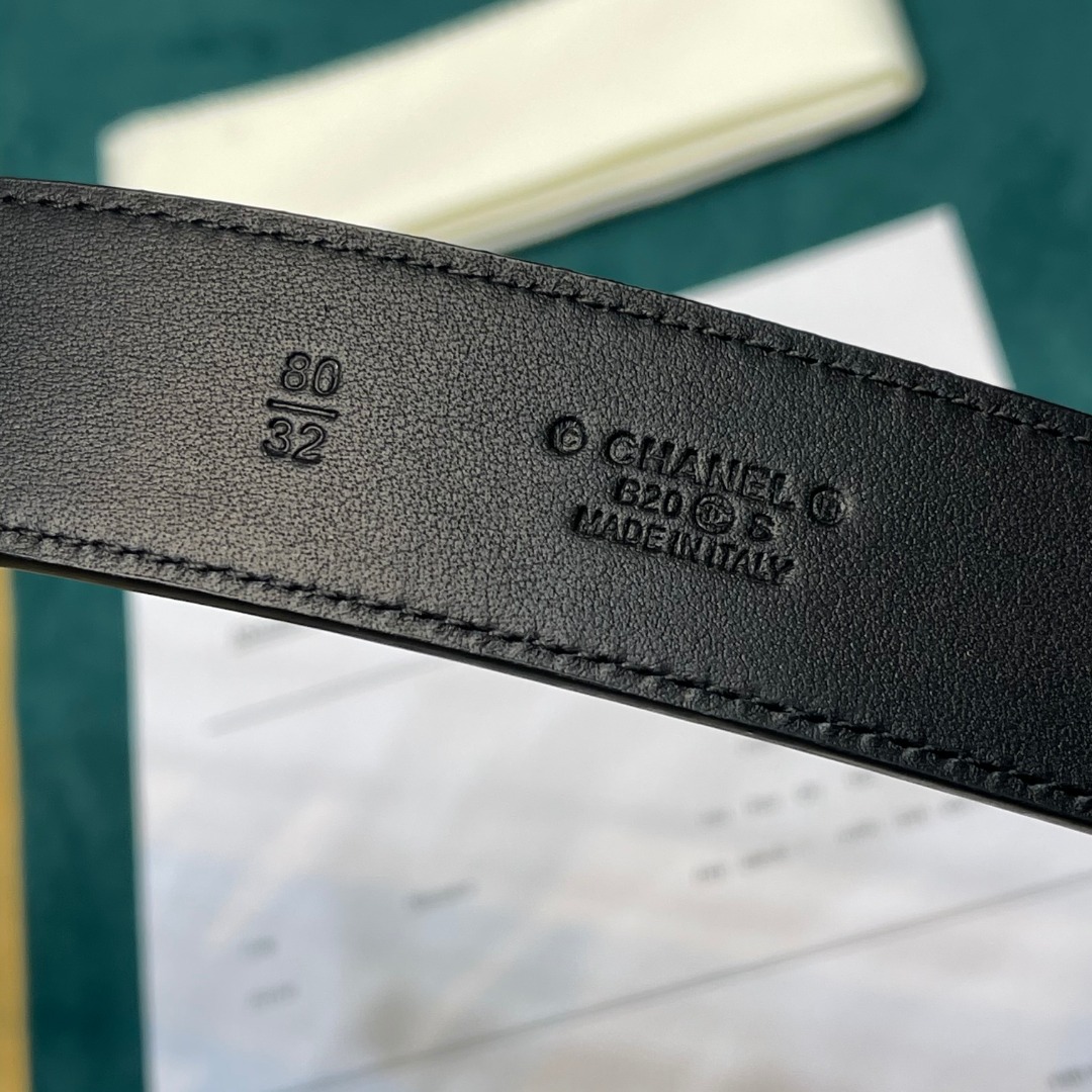 Ch**el belt 17