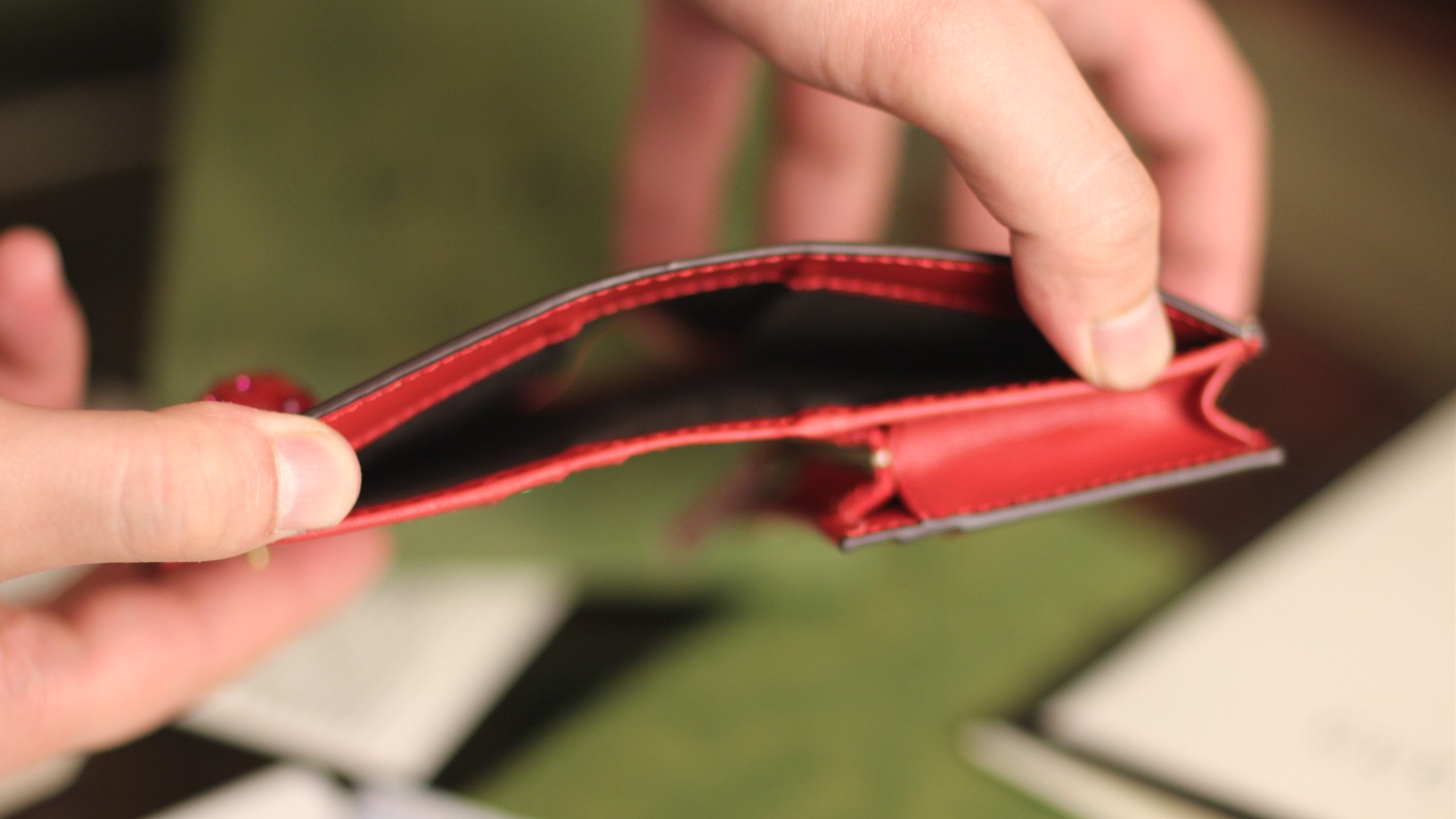 Gvc*1 Cherry wallet