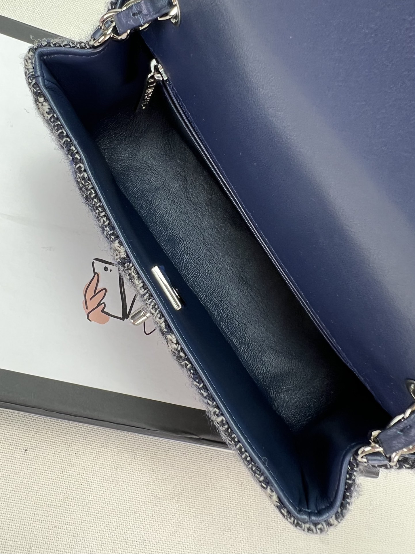 MINI CLASSIC FLAP BAG