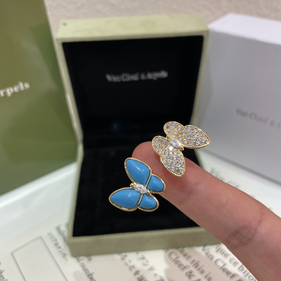V*n Cl**f & Arpels Two Butterfly Ring