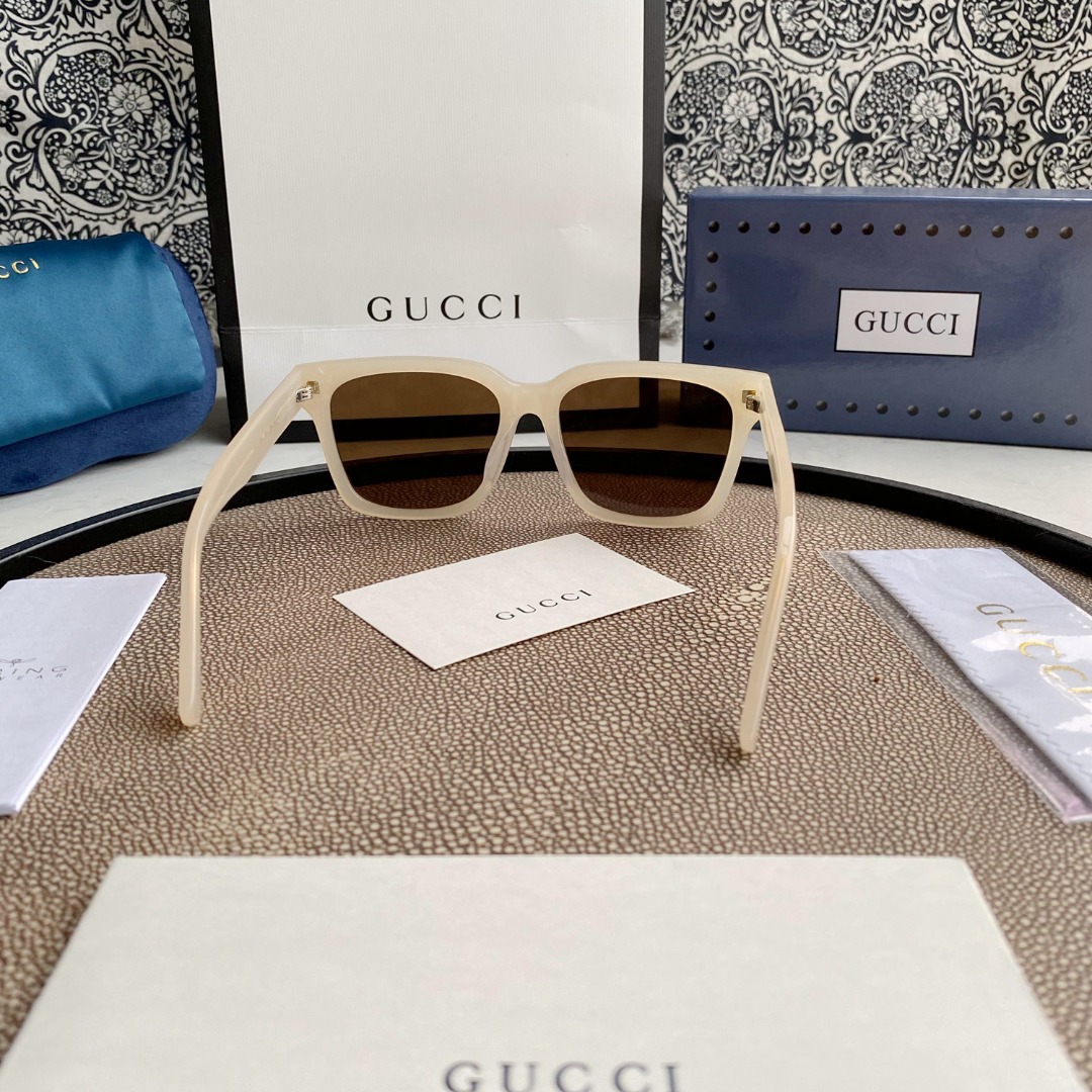 Gvc*1 acetate sunglasses with logo