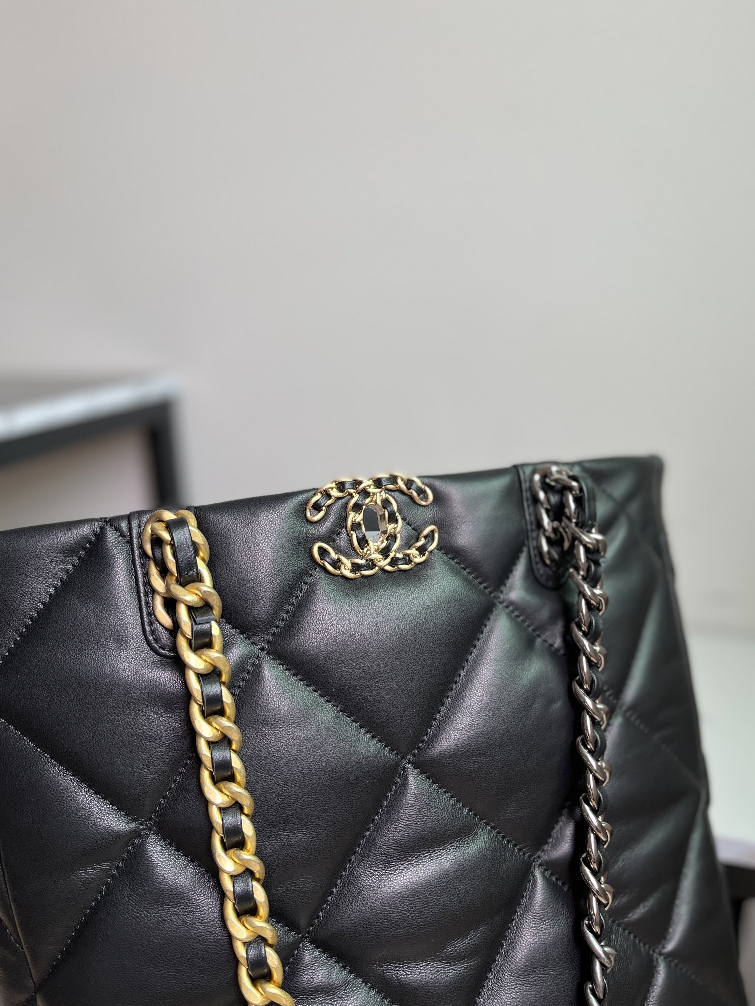 Ch**el 19 SHOPPING BAG