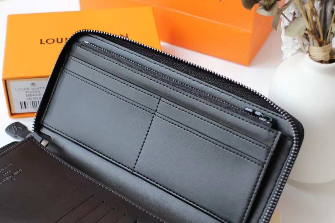 L0vis Vvtt0n Wallet Zippy Wallet