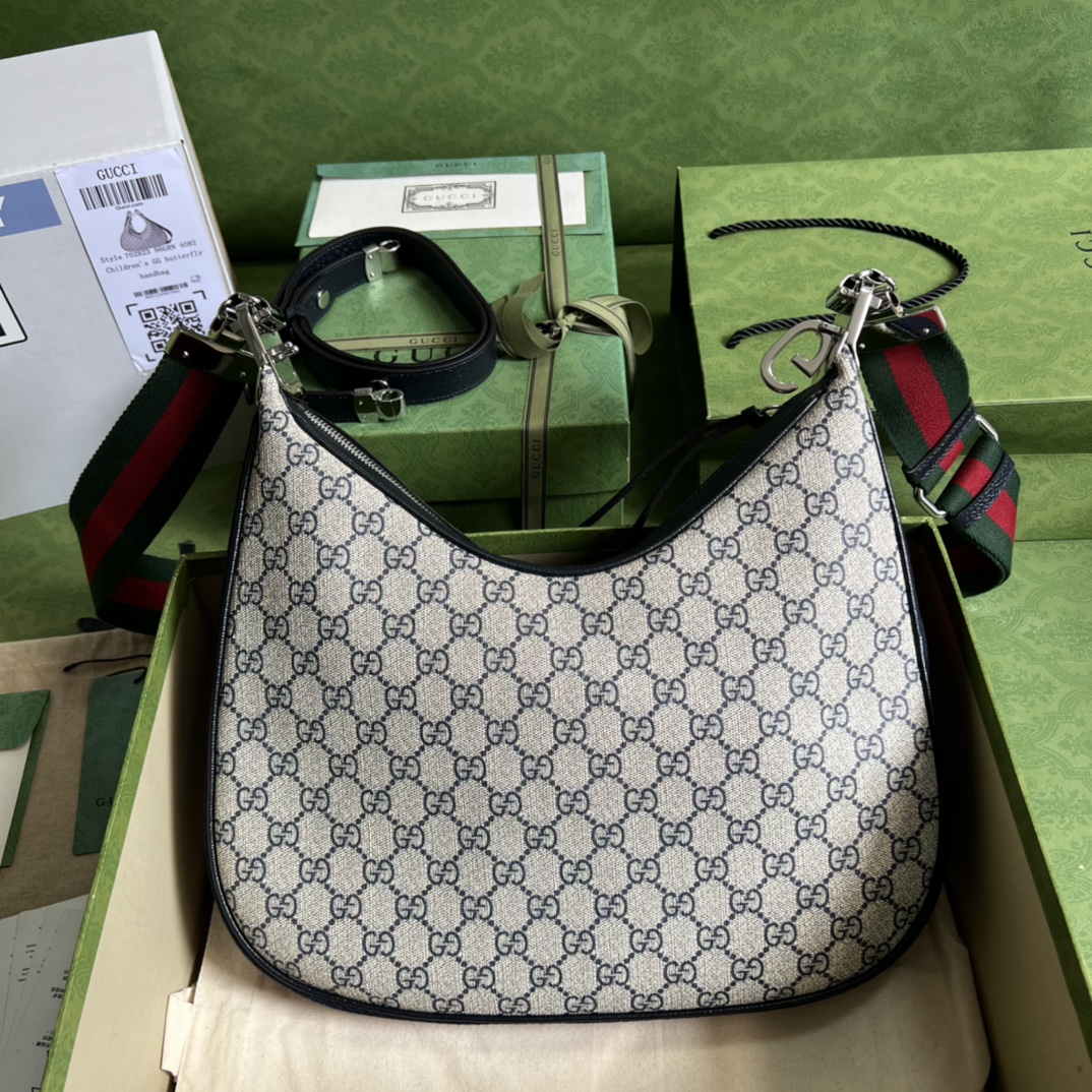 Gvc*1 Attache large shoulder bag