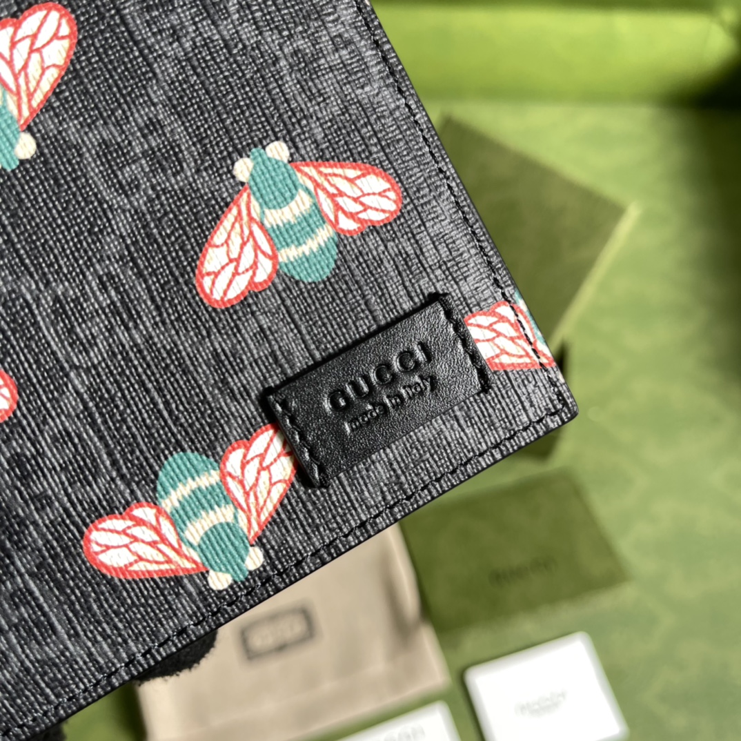 Gvc*1 Bestiary wallet with bees