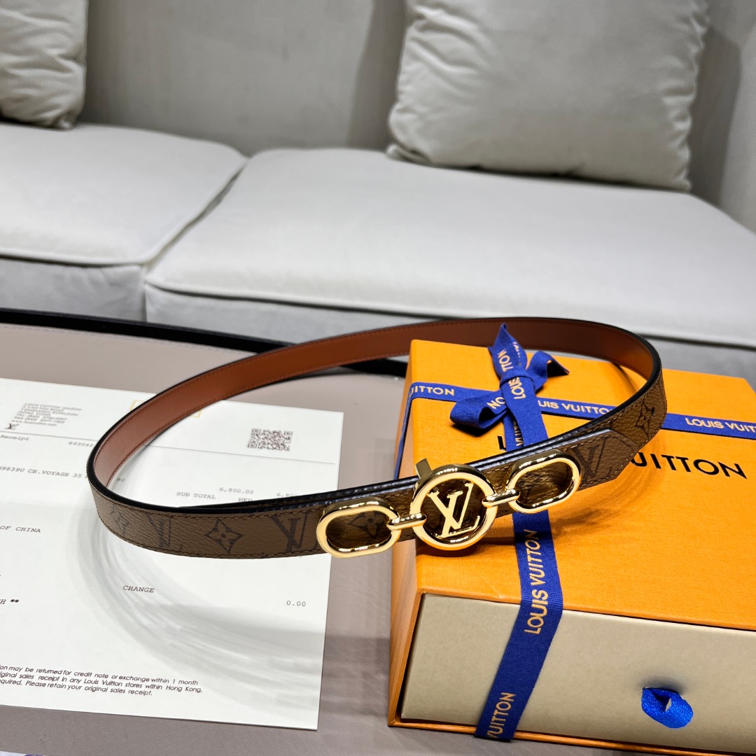 LV D1am0nd Plug Outlet