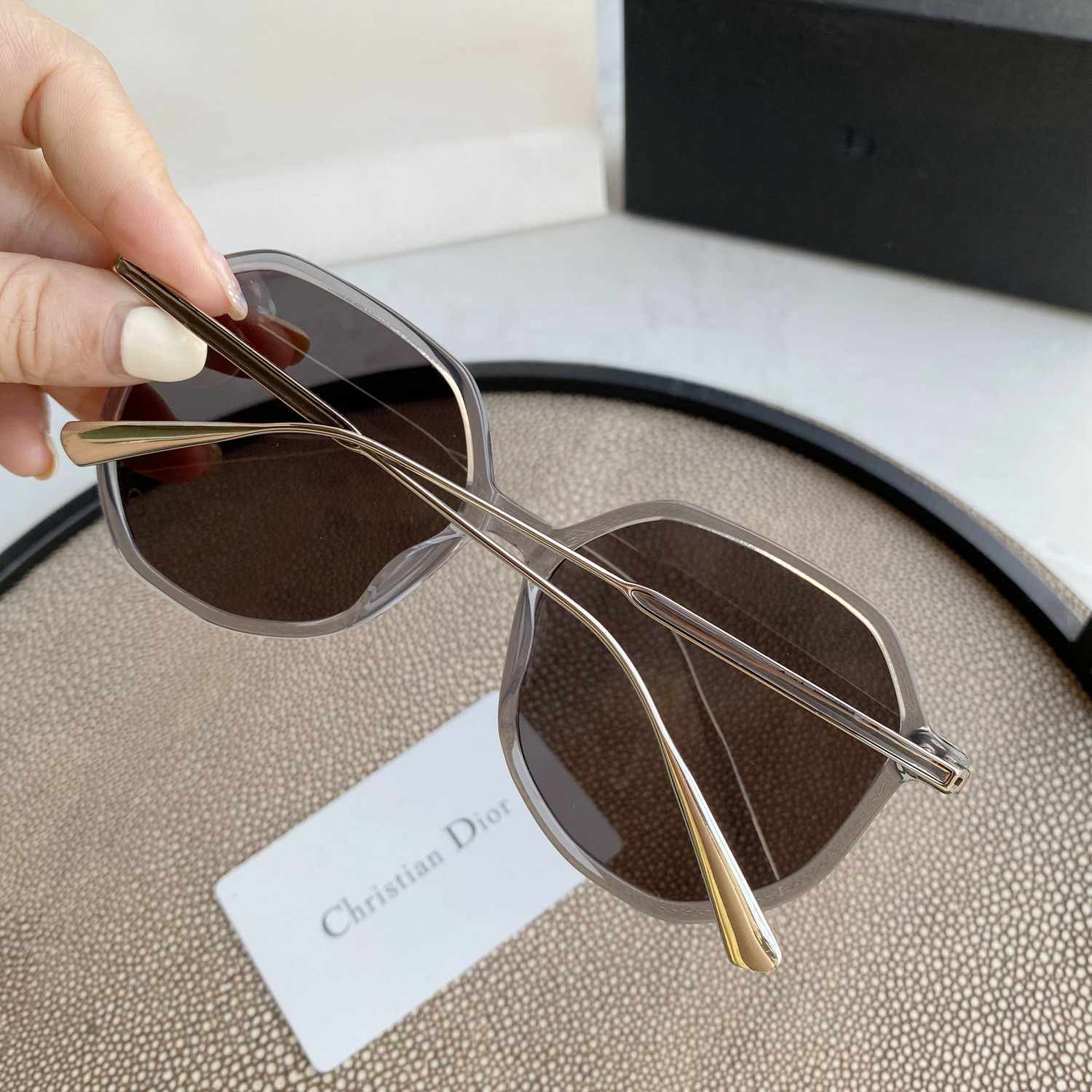 Round Sunglasses