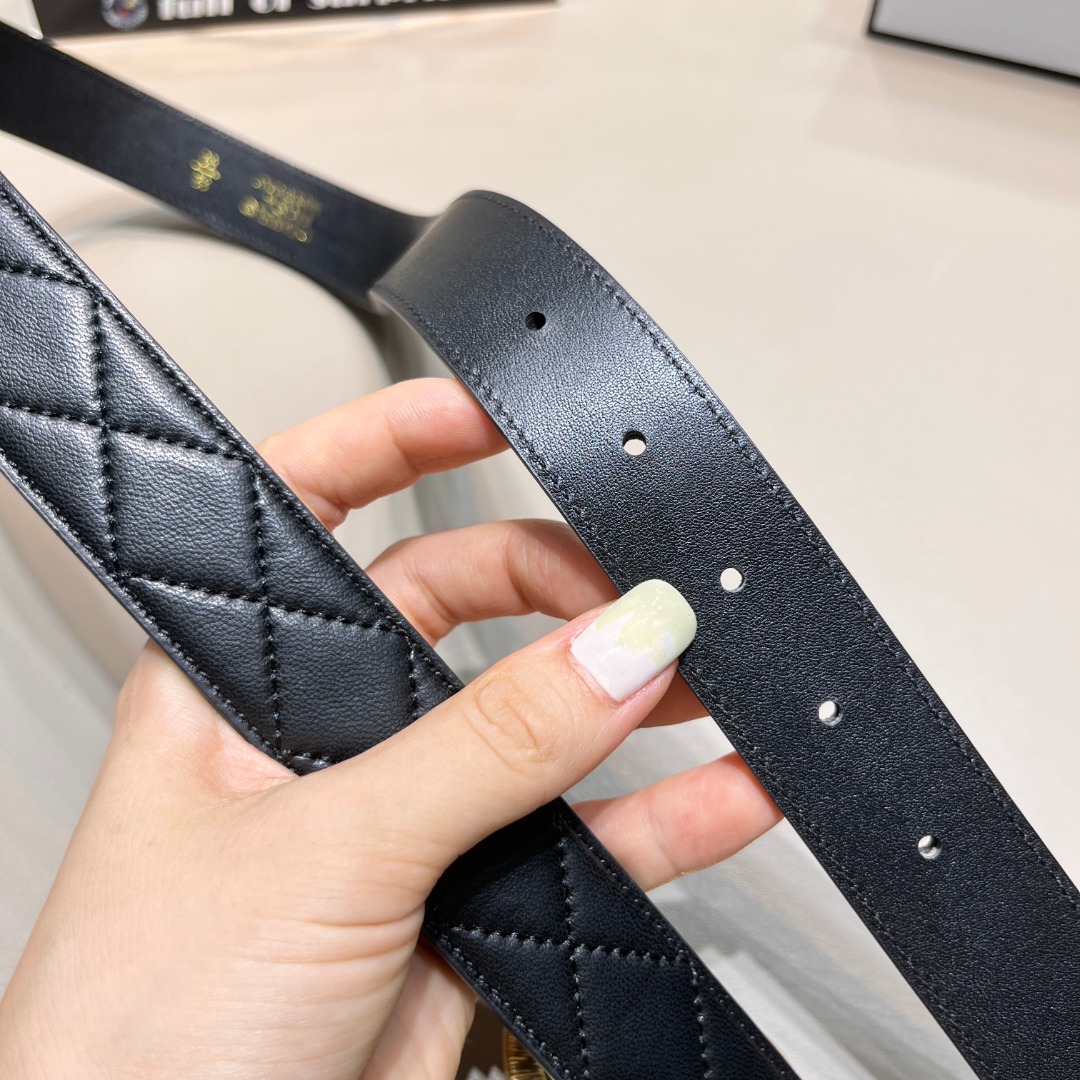 Ch**el leather belt