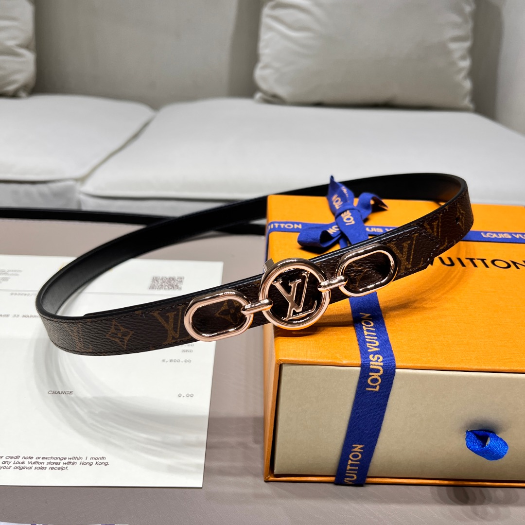 LV D1am0nd Plug Outlet