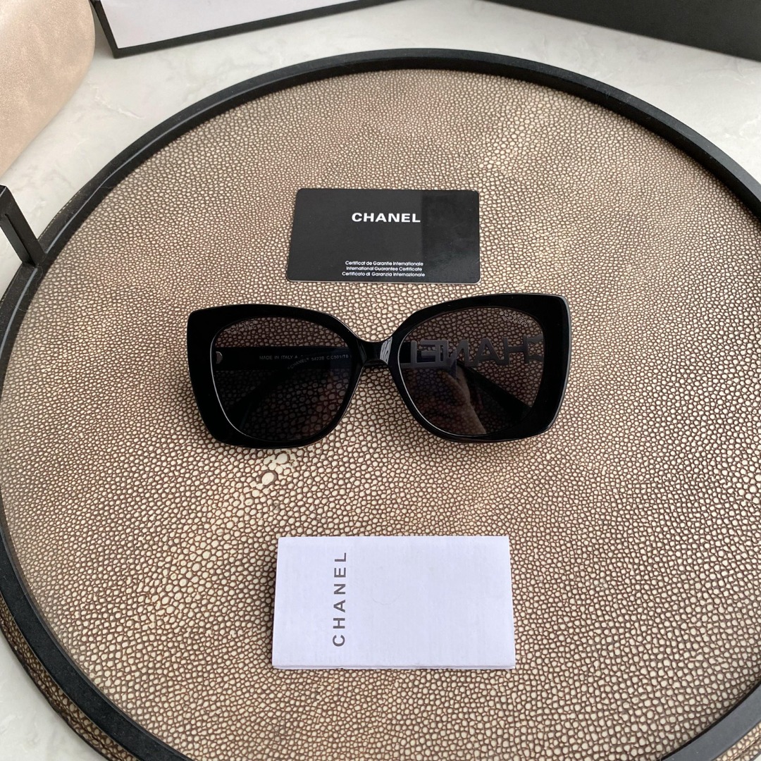 Ch**el Sunglasses