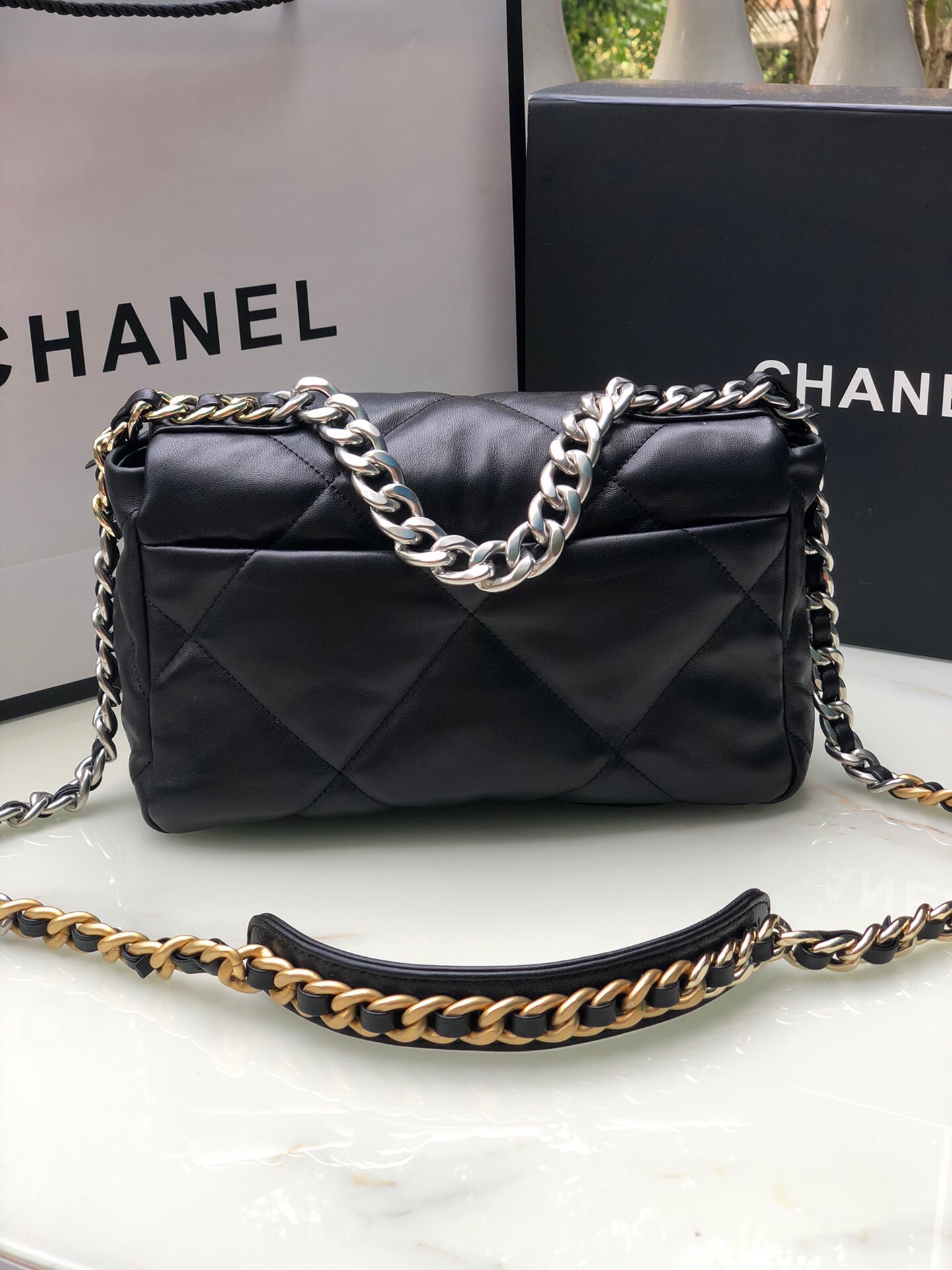 Ch**el 19 small