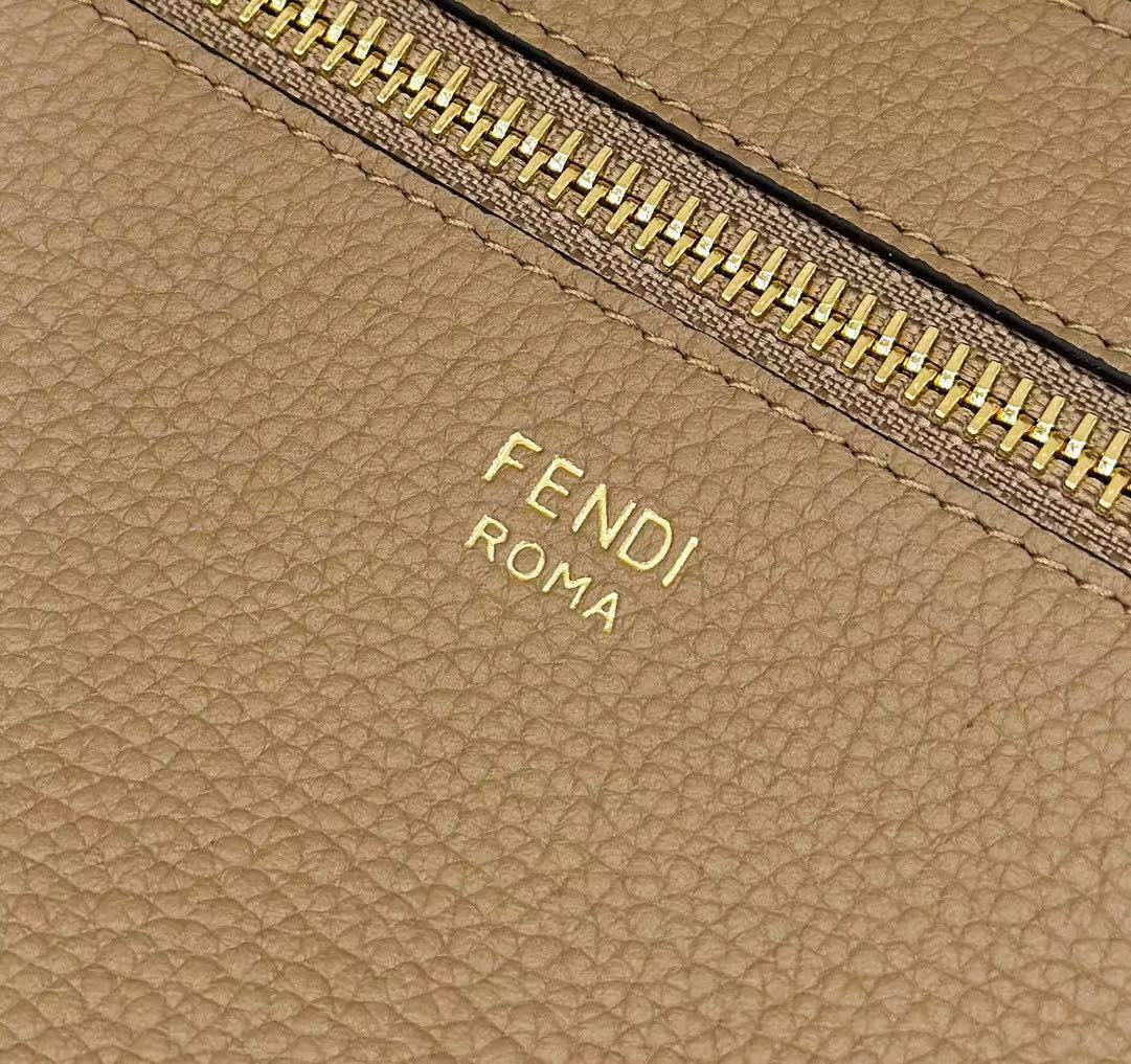 F**di Tote Medium