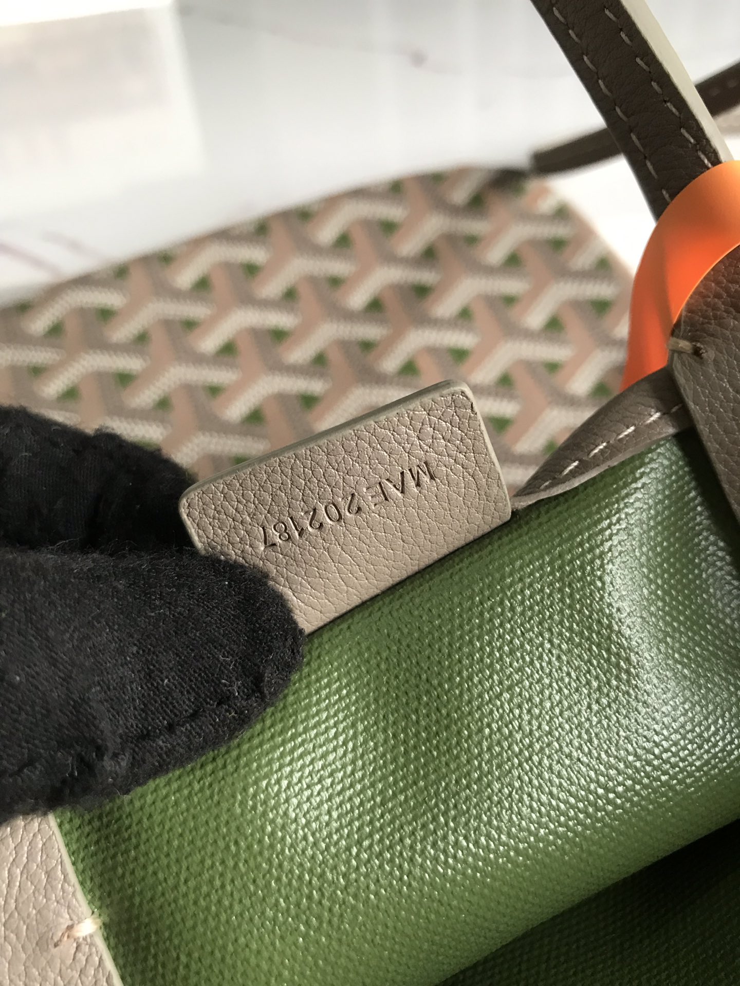 G09ard poitires bag