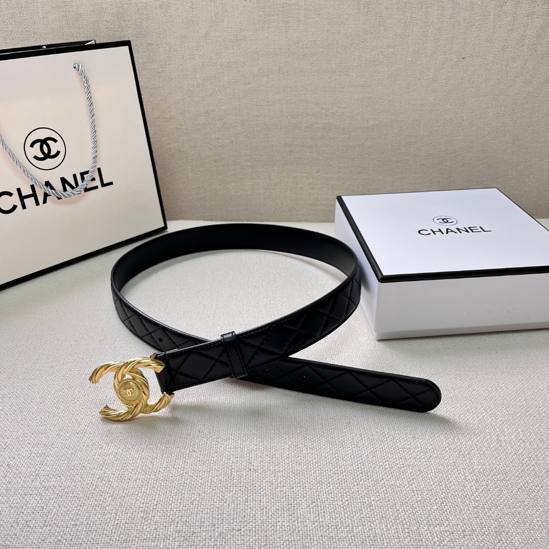 Ch**el Gold Chain & Black Quilted Leather CC Belt