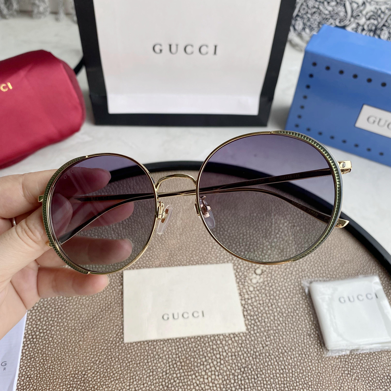 Ch10é eyewear engraved-logo round-frame sunglasses