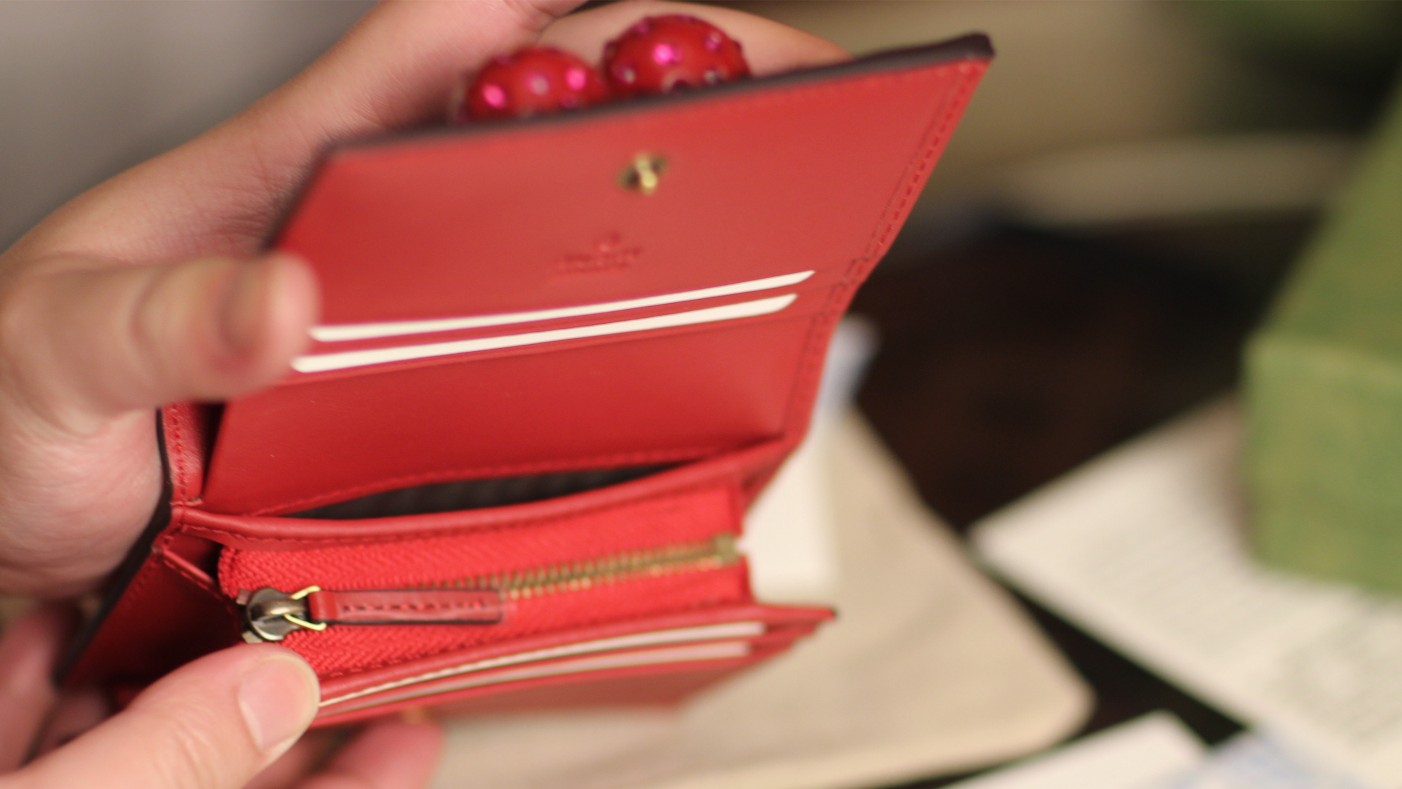 Gvc*1 Cherry wallet