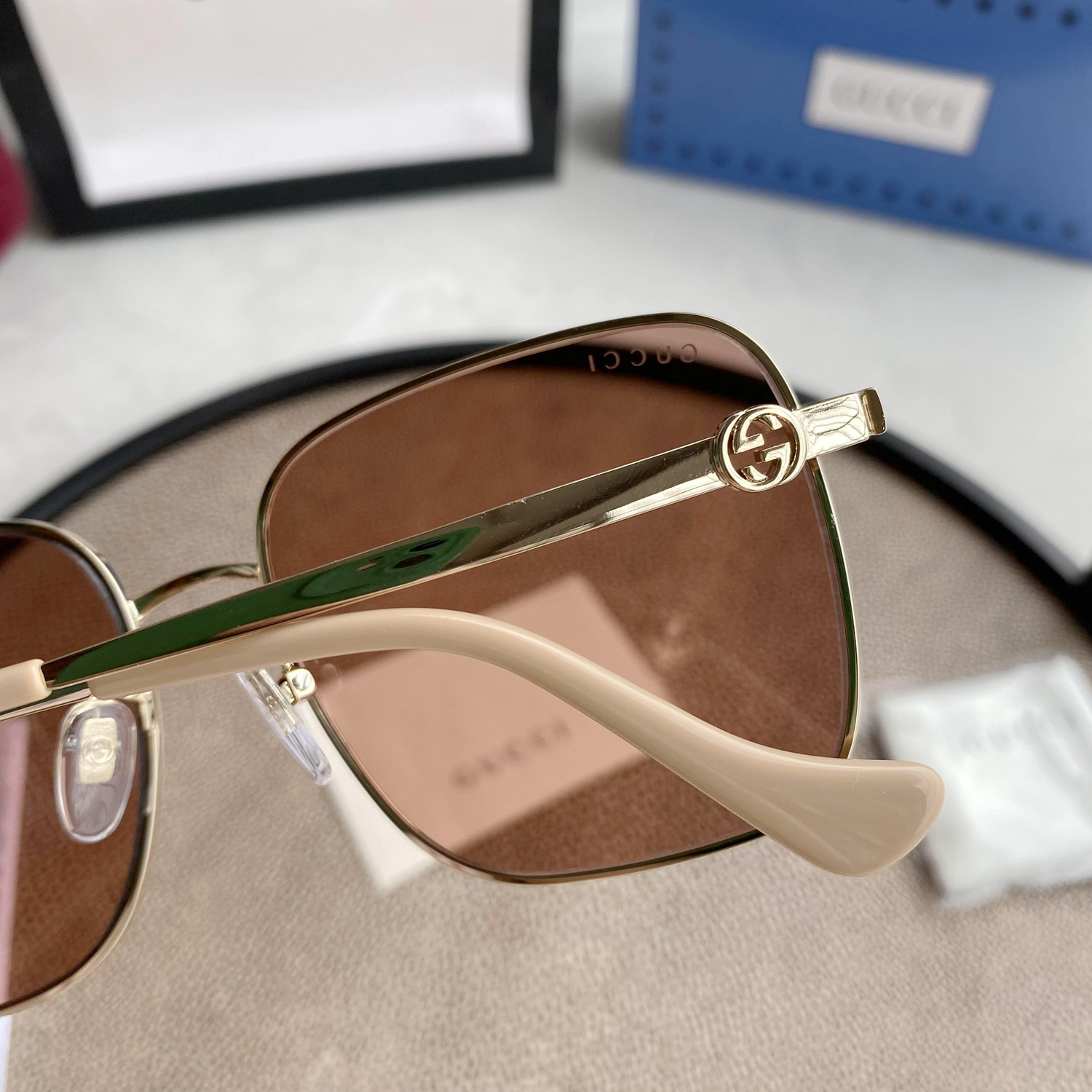 SQUARE-FRAME SUNGLASSES