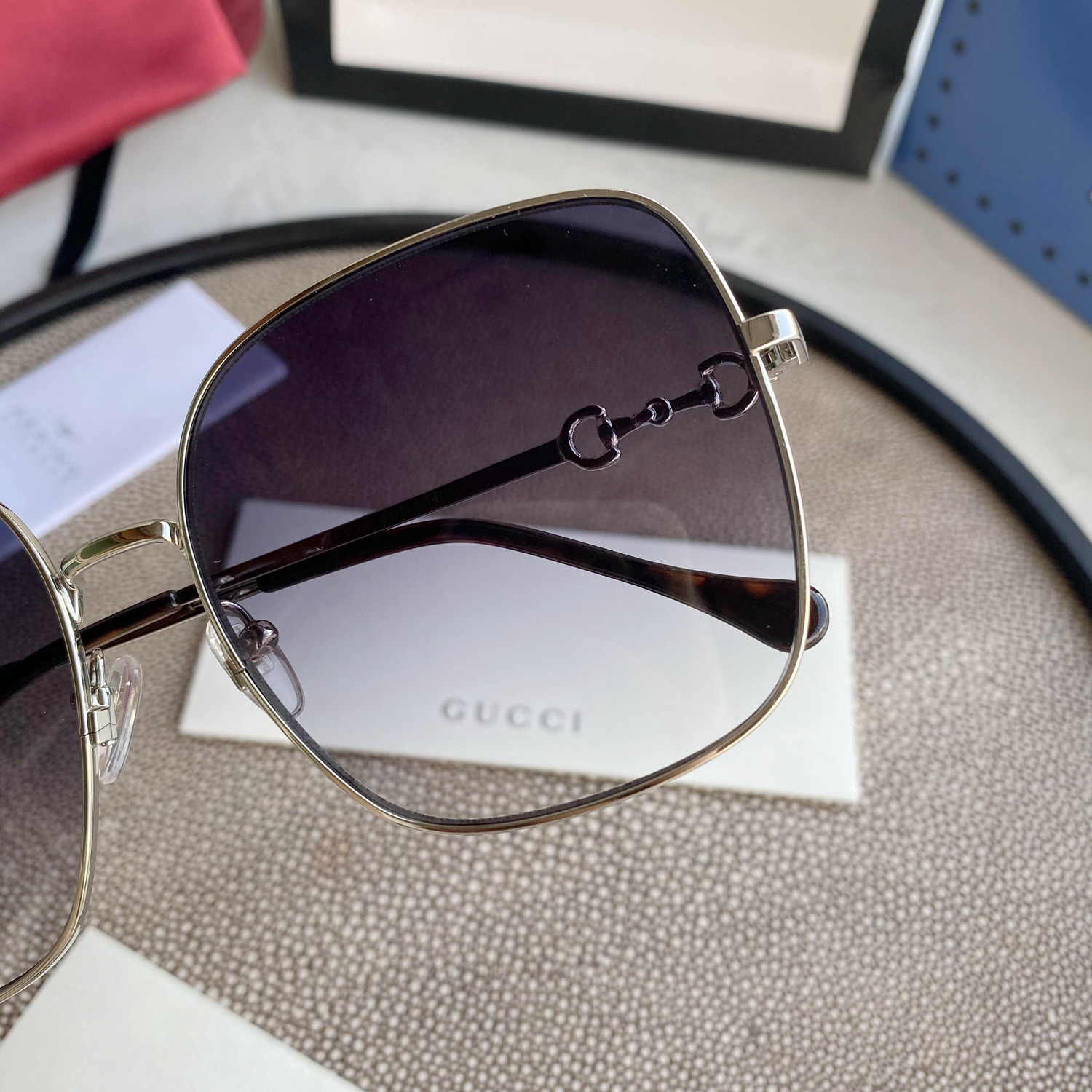 SQUARE-FRAME SUNGLASSES