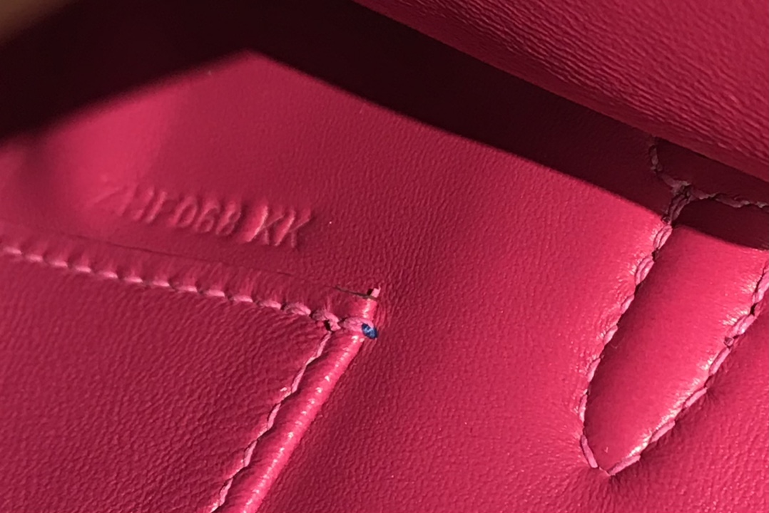 H**me5 Kelly Pochette