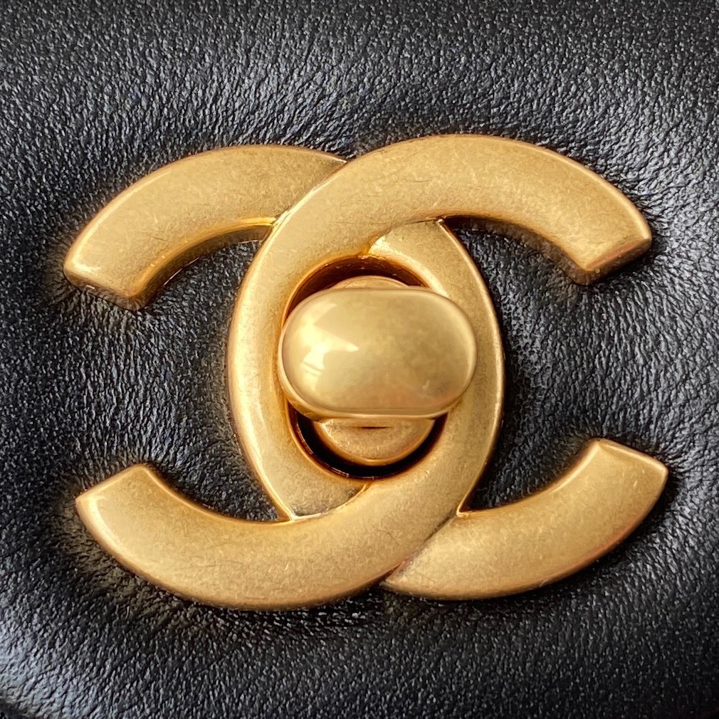 ch**el cf square with G01den ball