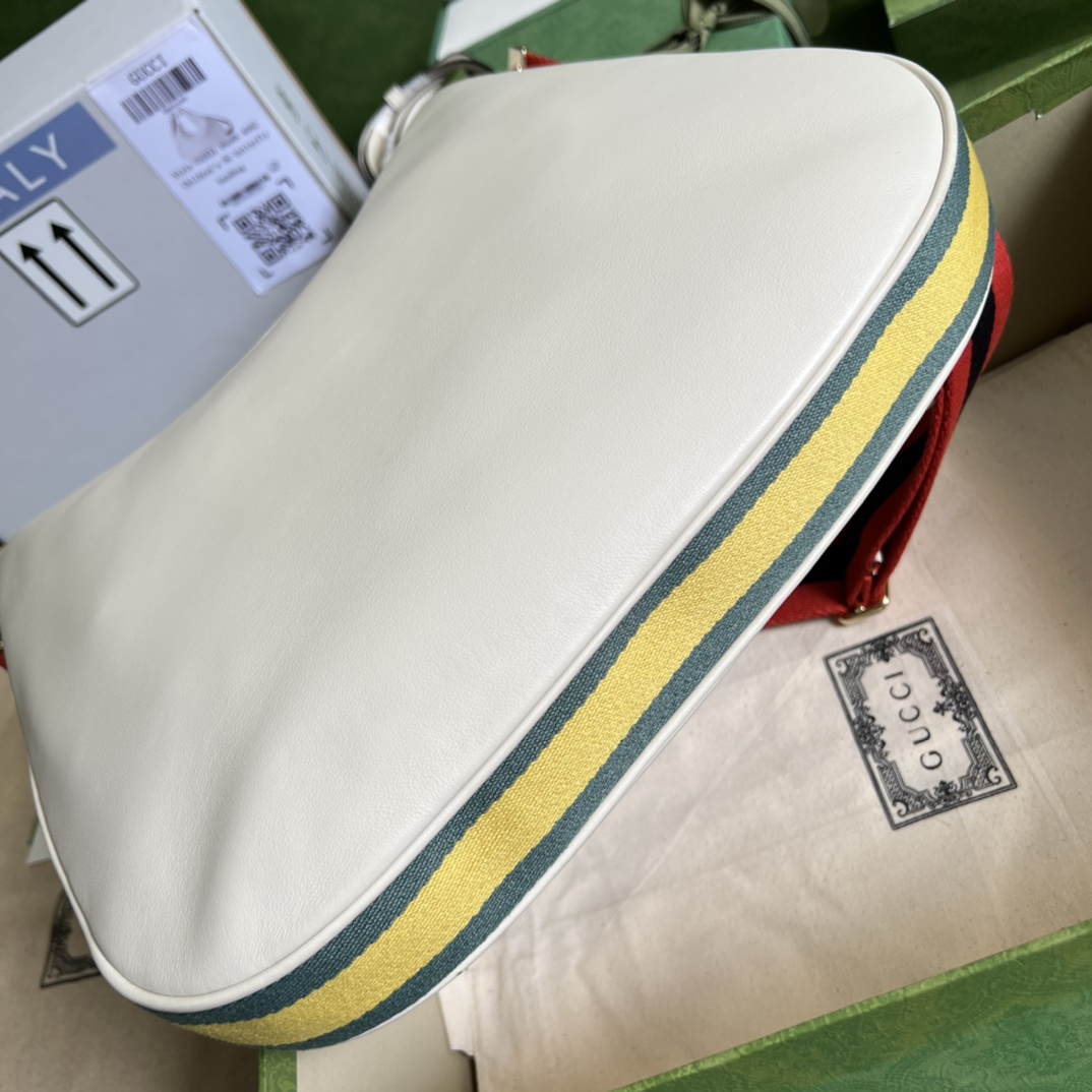 Gvc*1 Attache large shoulder bag