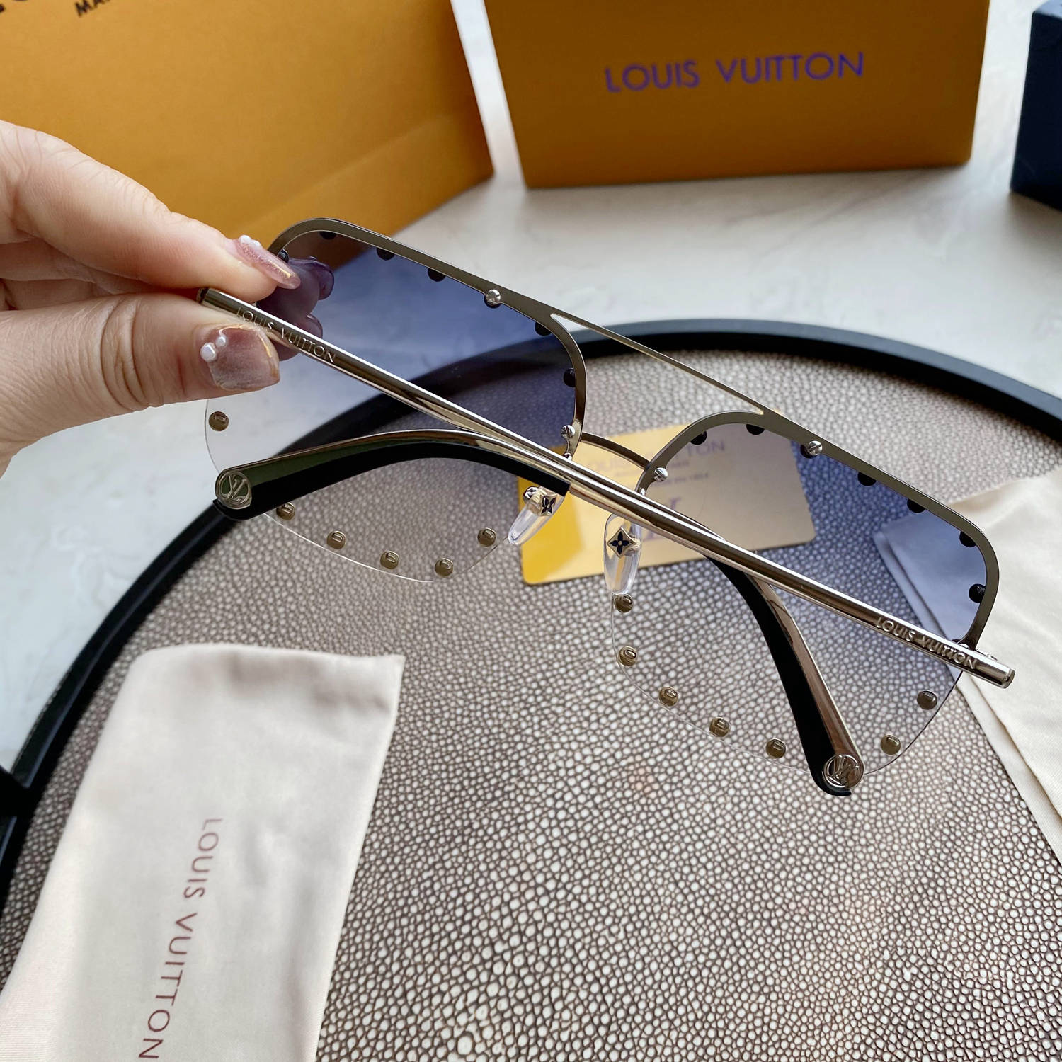 New D1am0nd Inlaid Women’s Flat Mirror Anti Blue Mirror Computer Goggle Play Phone Eye Protection