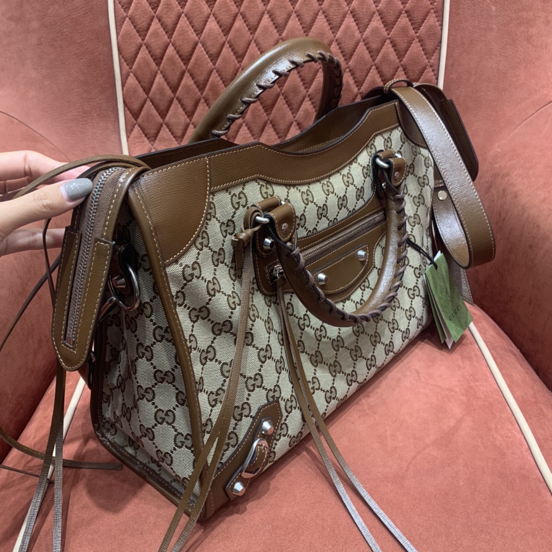 G7 x Balenciagα