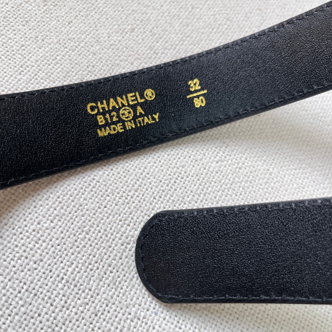 Ch**el Gold Chain & Black Quilted Leather CC Belt