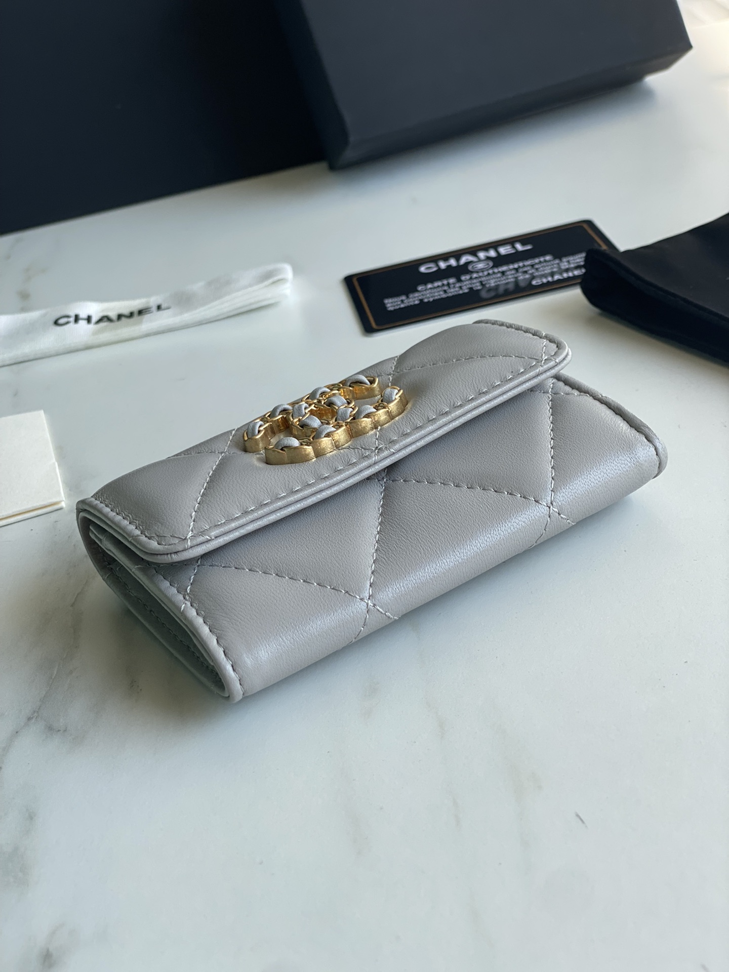 Ch**el 19 FLAP CARD HOLDER