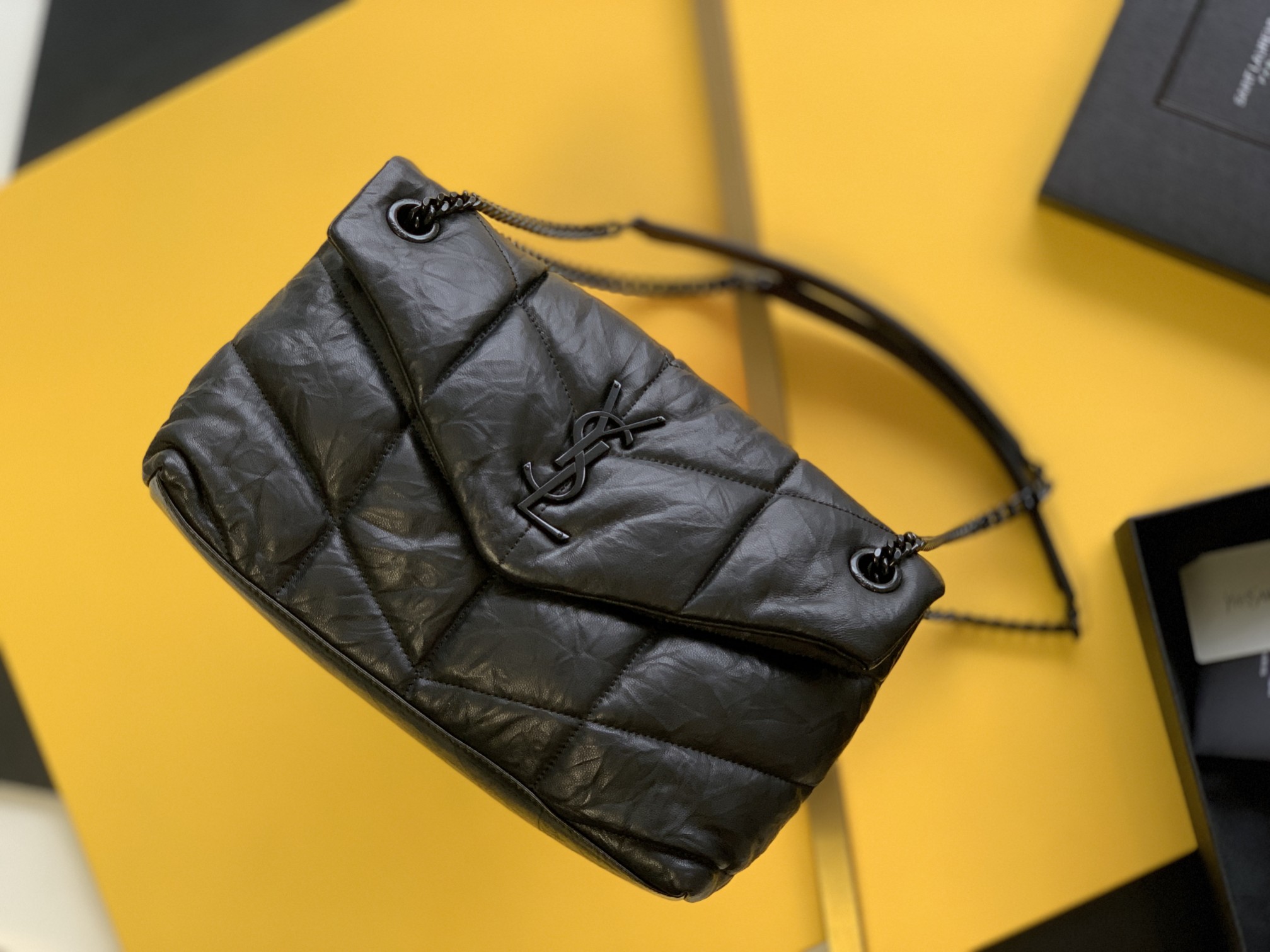 puffer medium chain bag in De*1m and smooth leather
