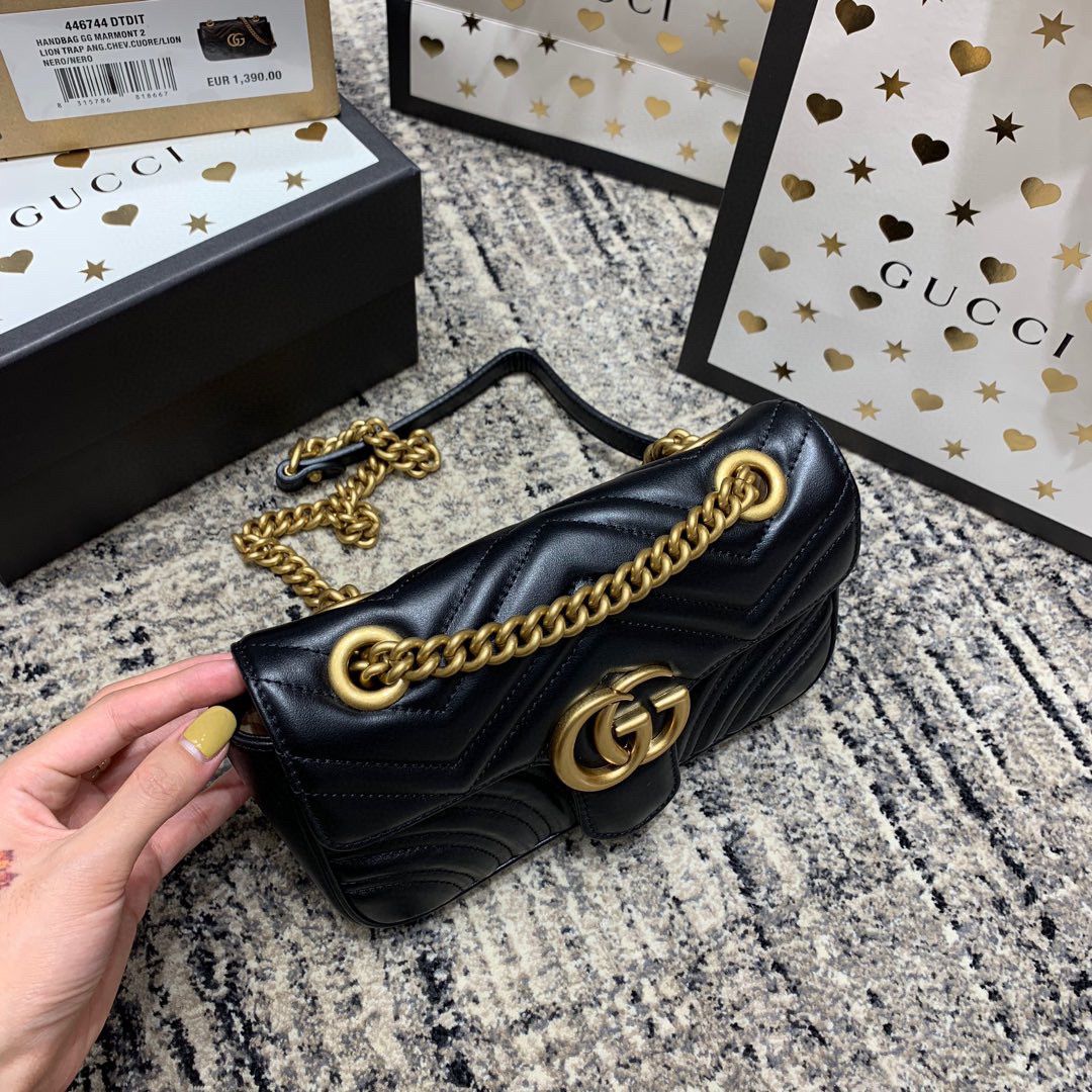 GG Marmont mini matelassé shoulder bag