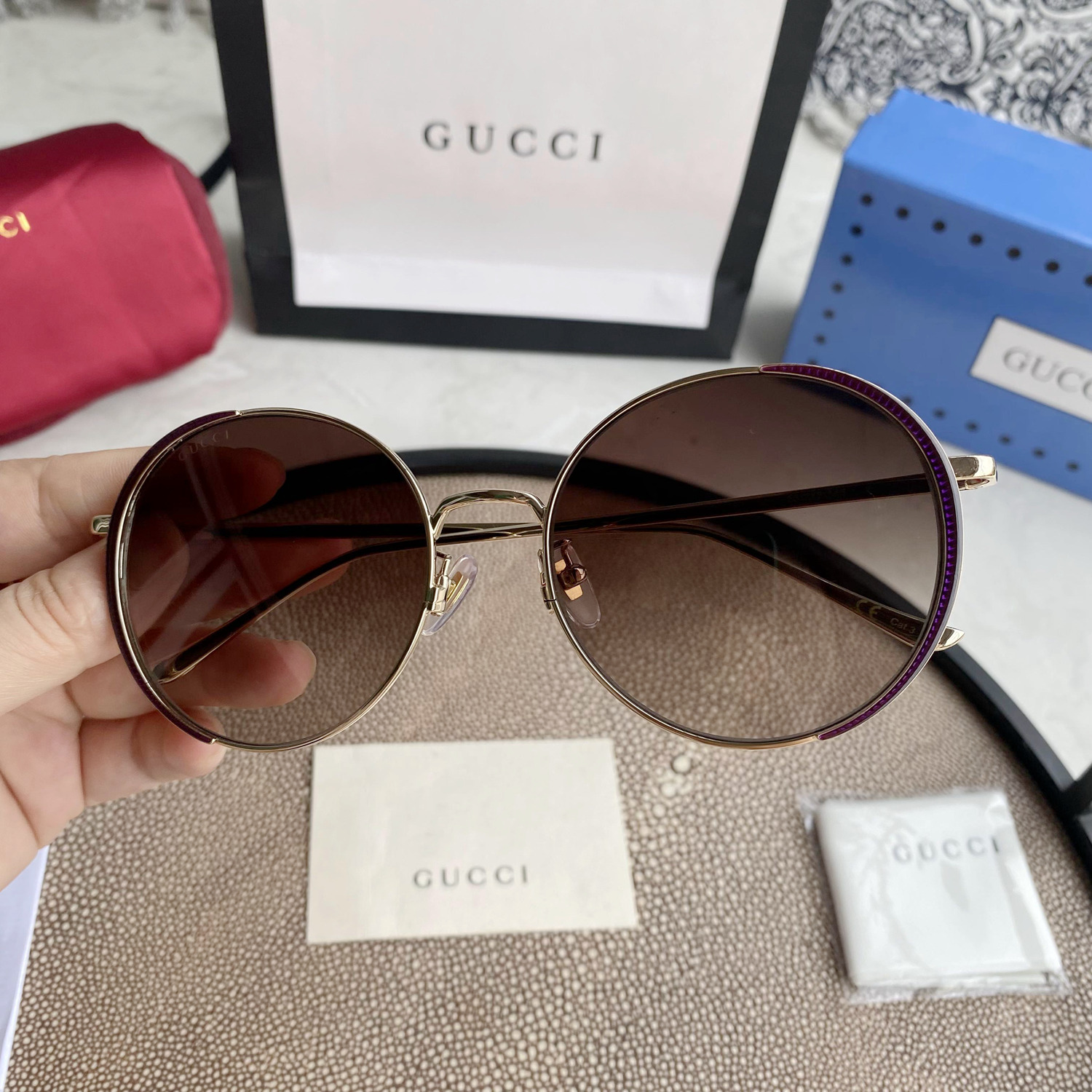 Ch10é eyewear engraved-logo round-frame sunglasses