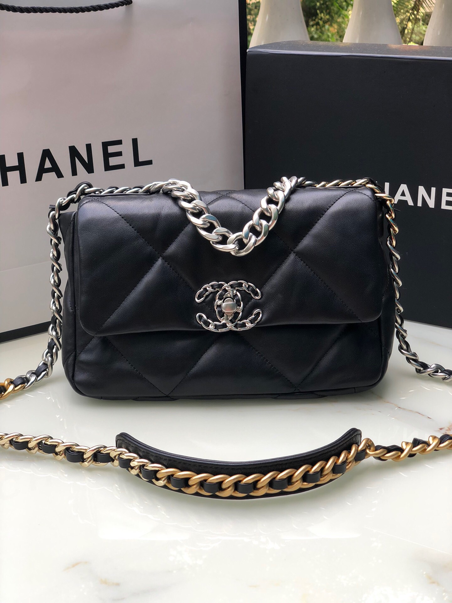 Ch**el 19 small