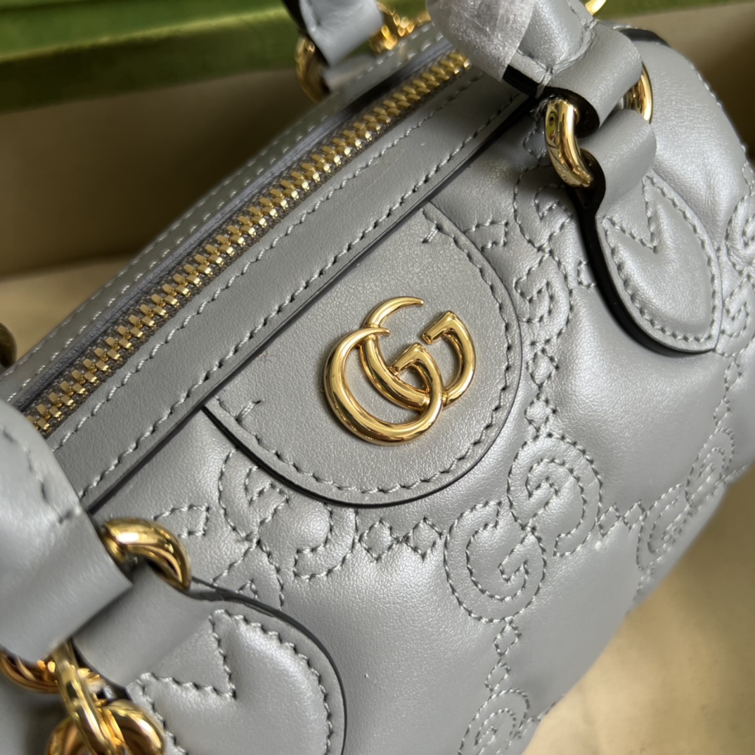 GG Matelassé leather mini bag