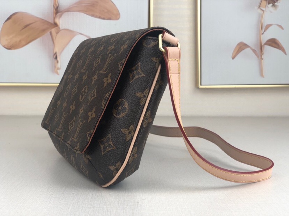 L0vis Vvtt0n Musette Tango Short Shoulder Bag
