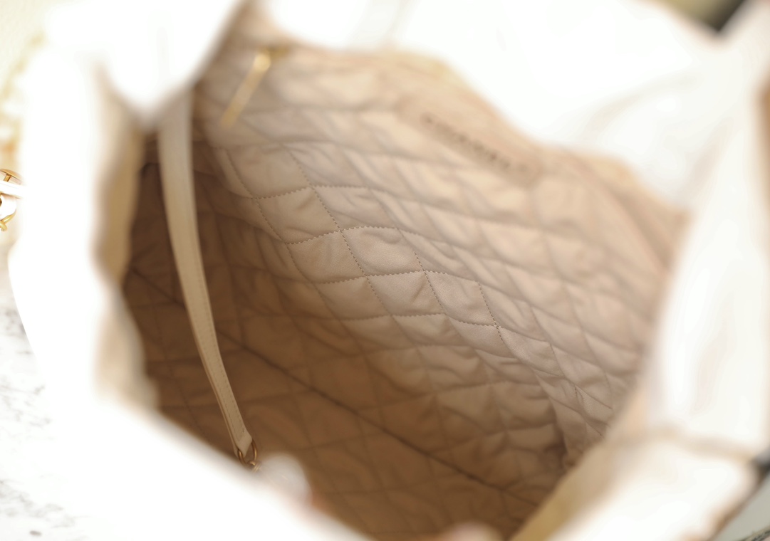 𝖠𝗇𝗍𝗂𝖻𝖺 𝖹𝖯 bag