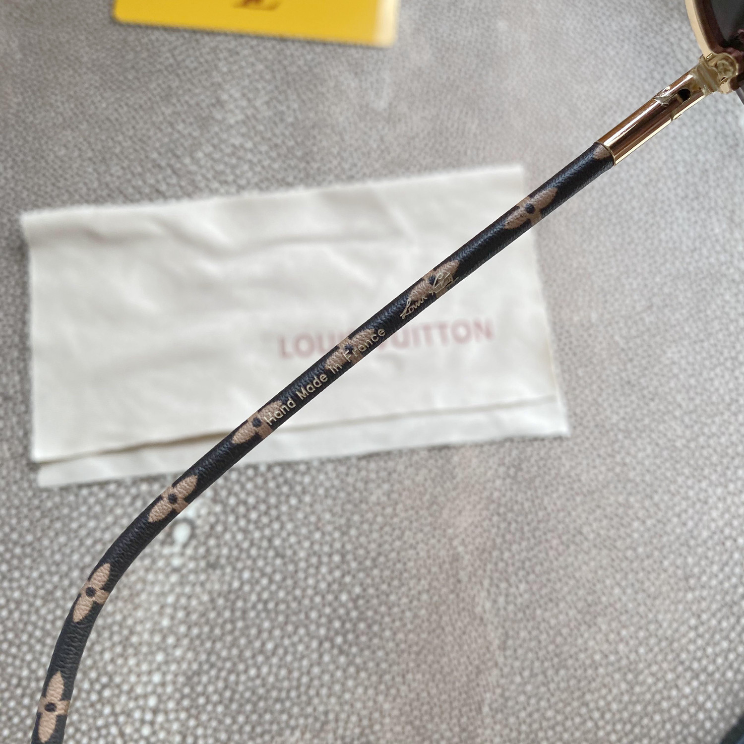 L0vis Vvtt0n CLOCKWISE CANVAS SUNGLASSES