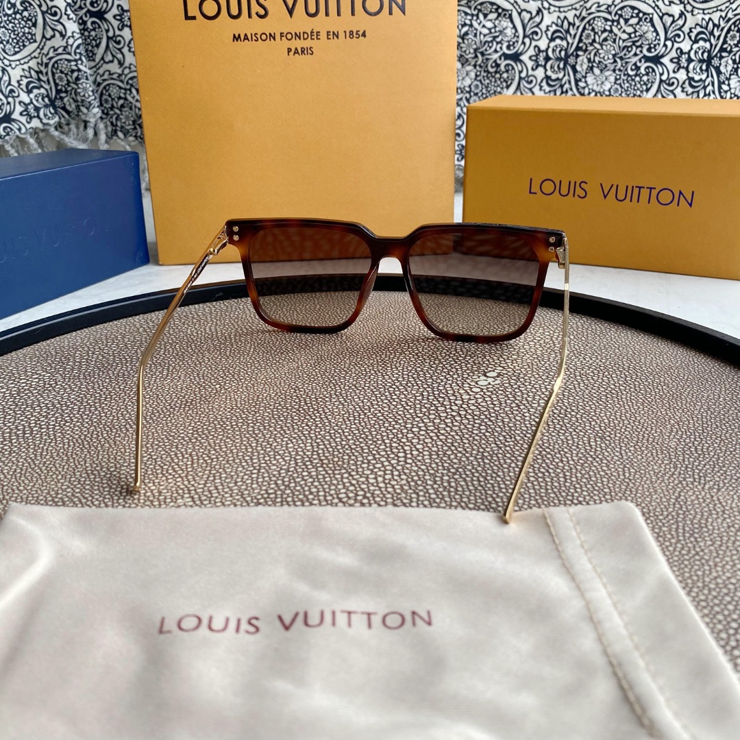 L0vis Vvtt0n | rise square sunglasses