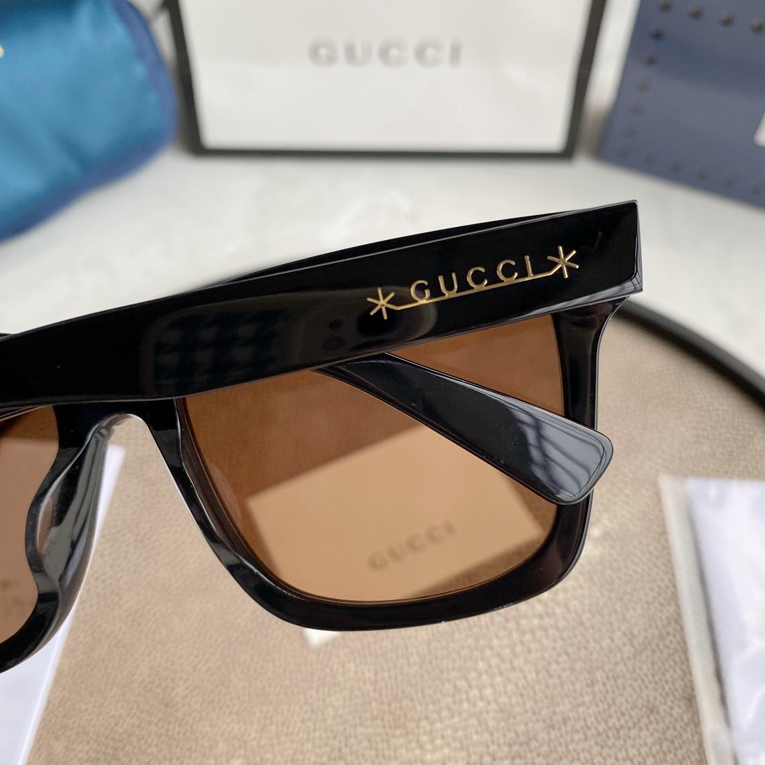 Gvc*1 acetate sunglasses with logo