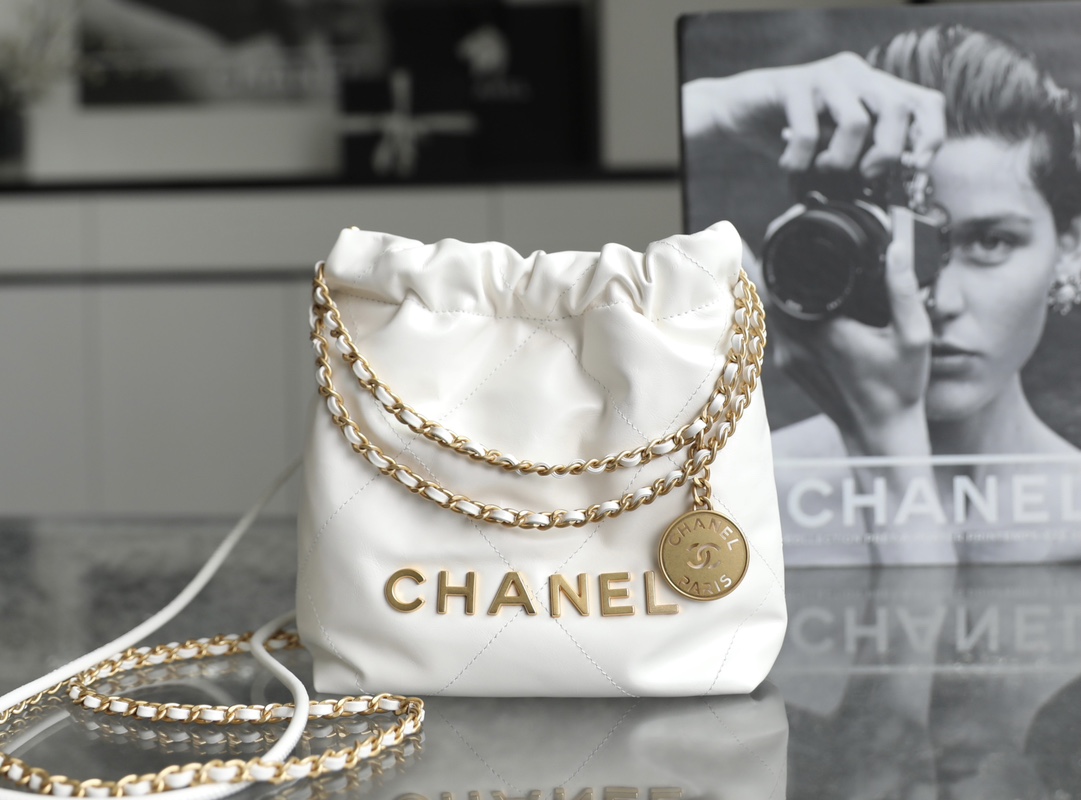 Ch**el 22 mini bag