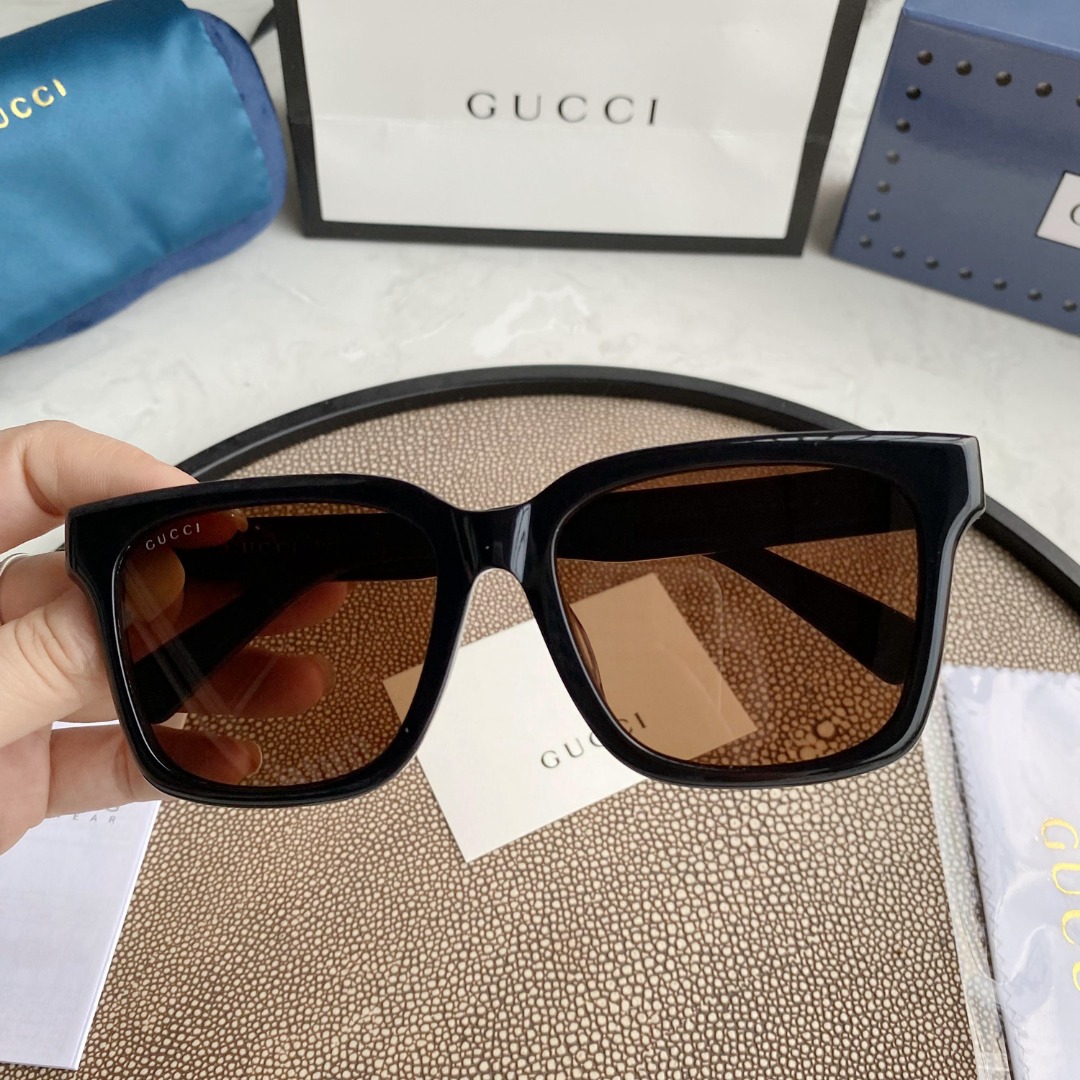 Gvc*1 acetate sunglasses with logo
