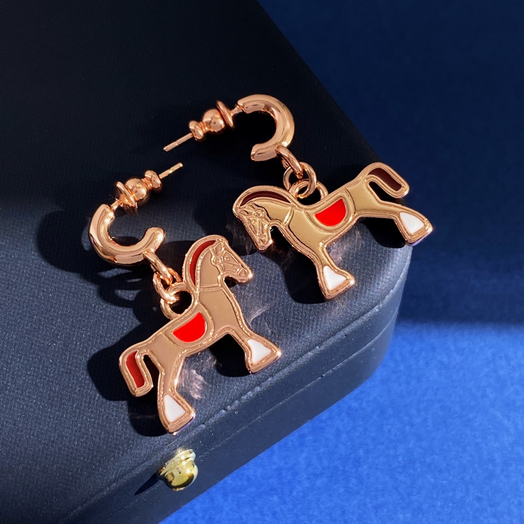 H**me5 Cheval Earrings