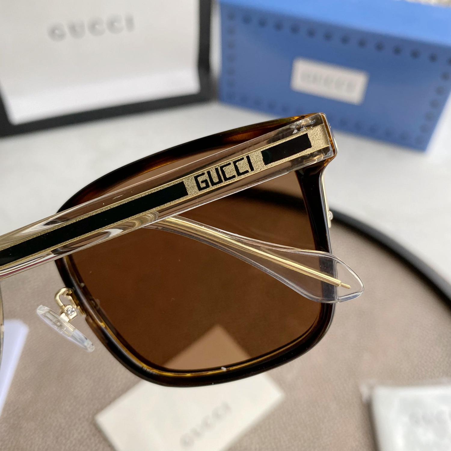 Gvc*1 Eyewear square tinted sunglasses