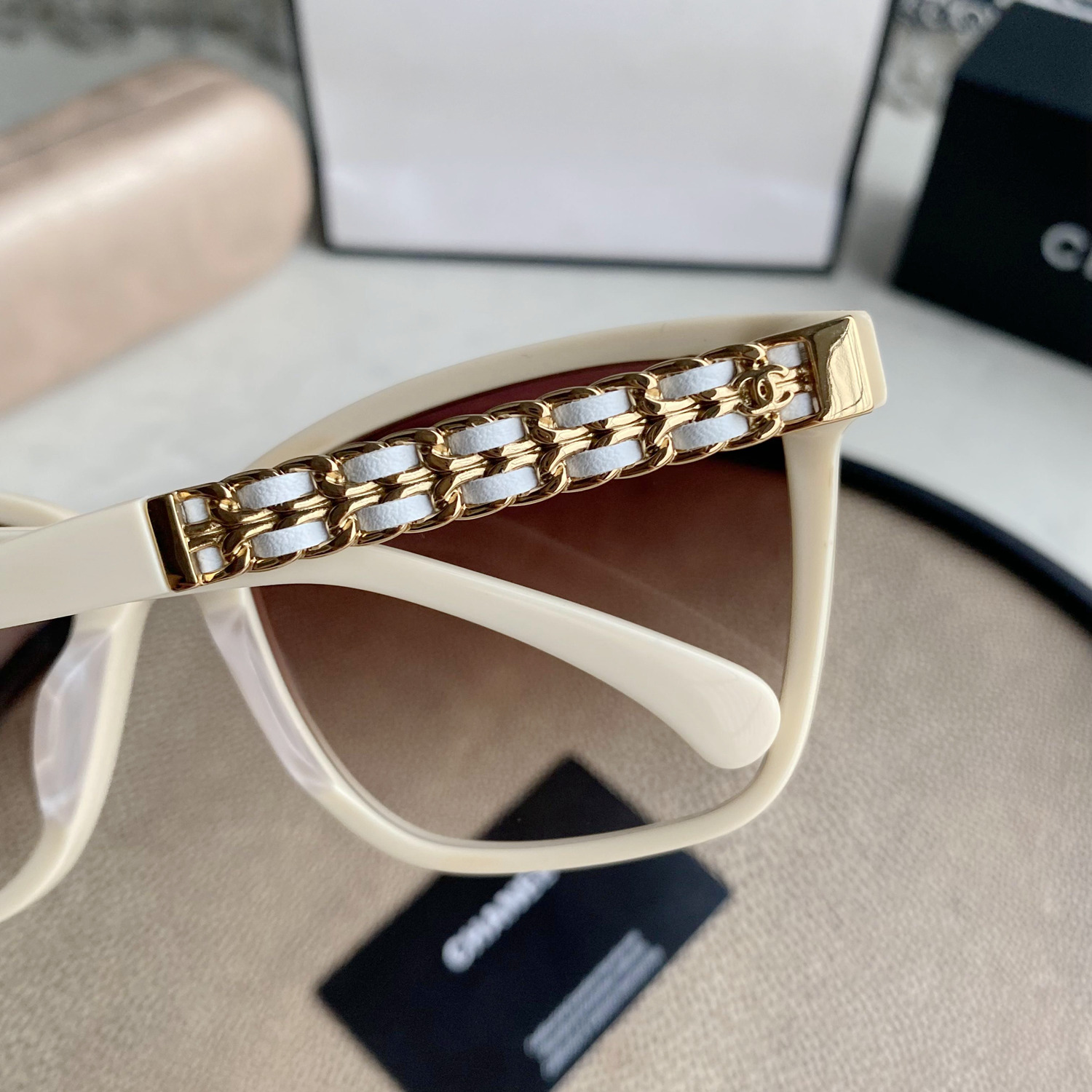 Ch**el Sunglasses