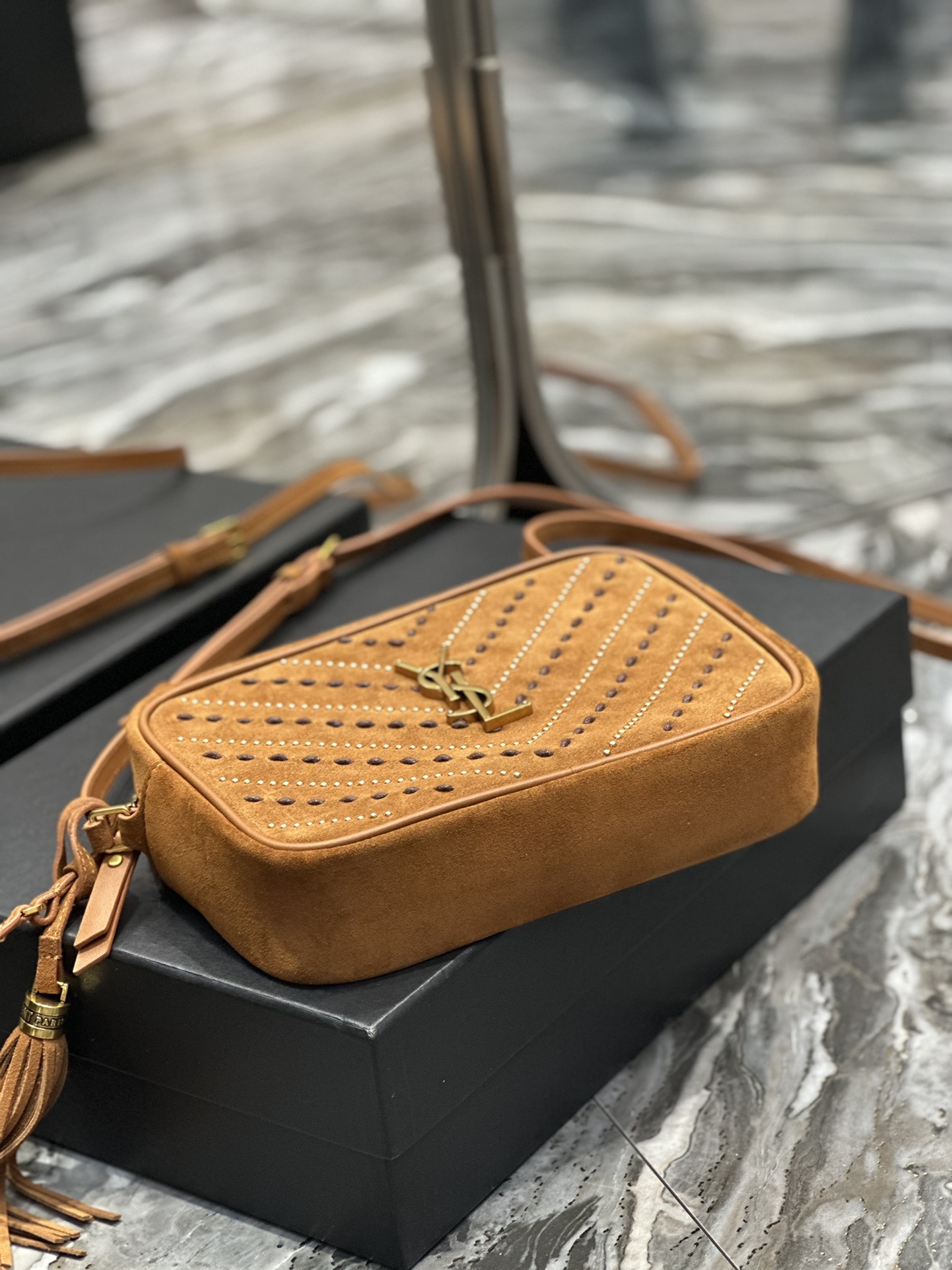 Sa1nt Lau*nt – Lou suede camera bag – women – Calf Leather – One Size – Brown
