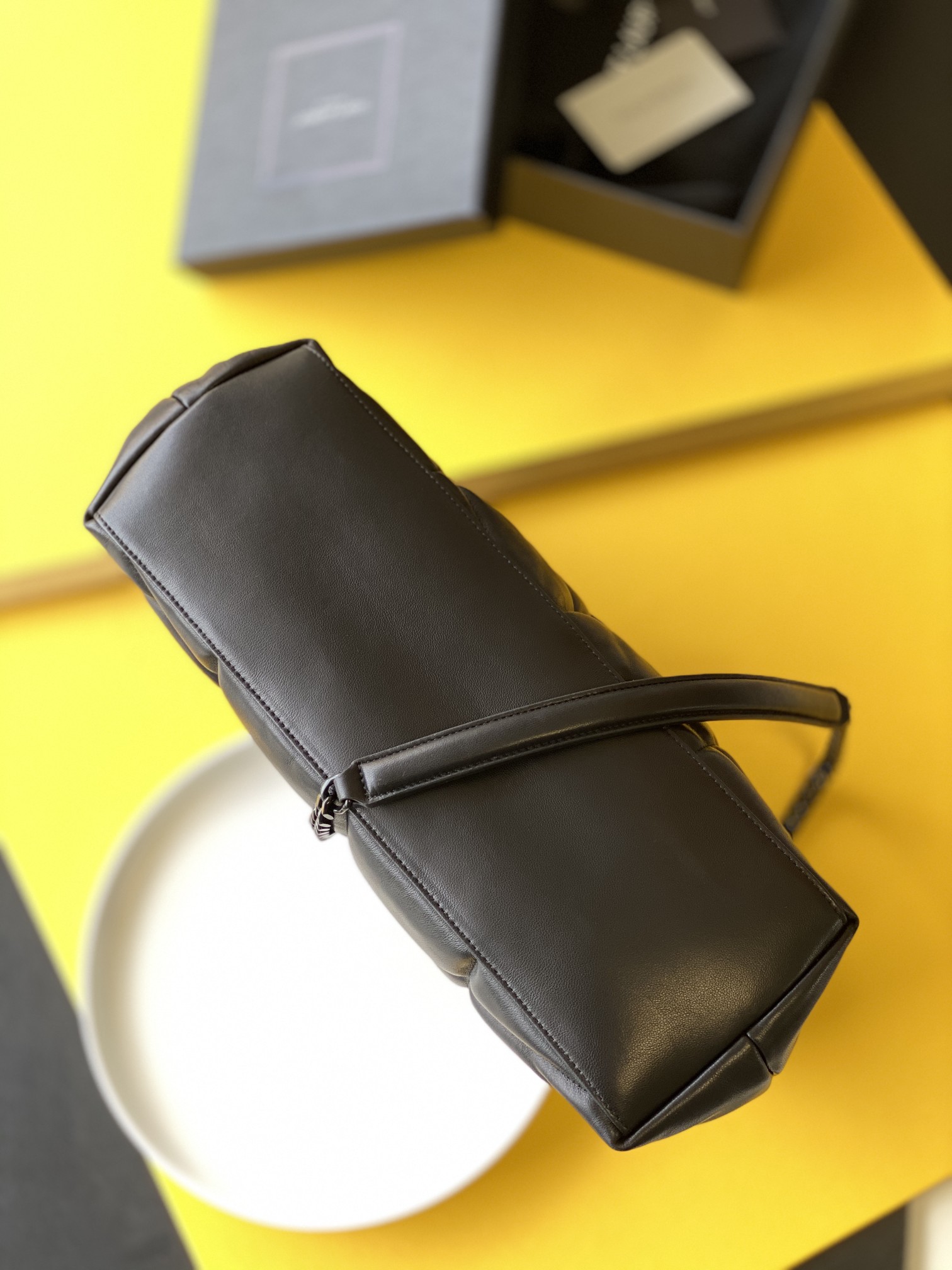 puffer medium chain bag in De*1m and smooth leather