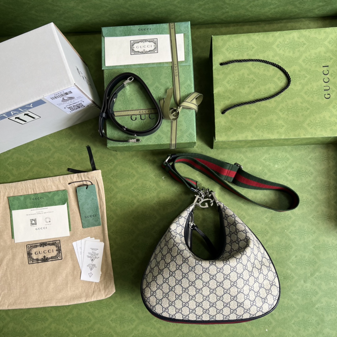 Gvc*1 Attache large shoulder bag